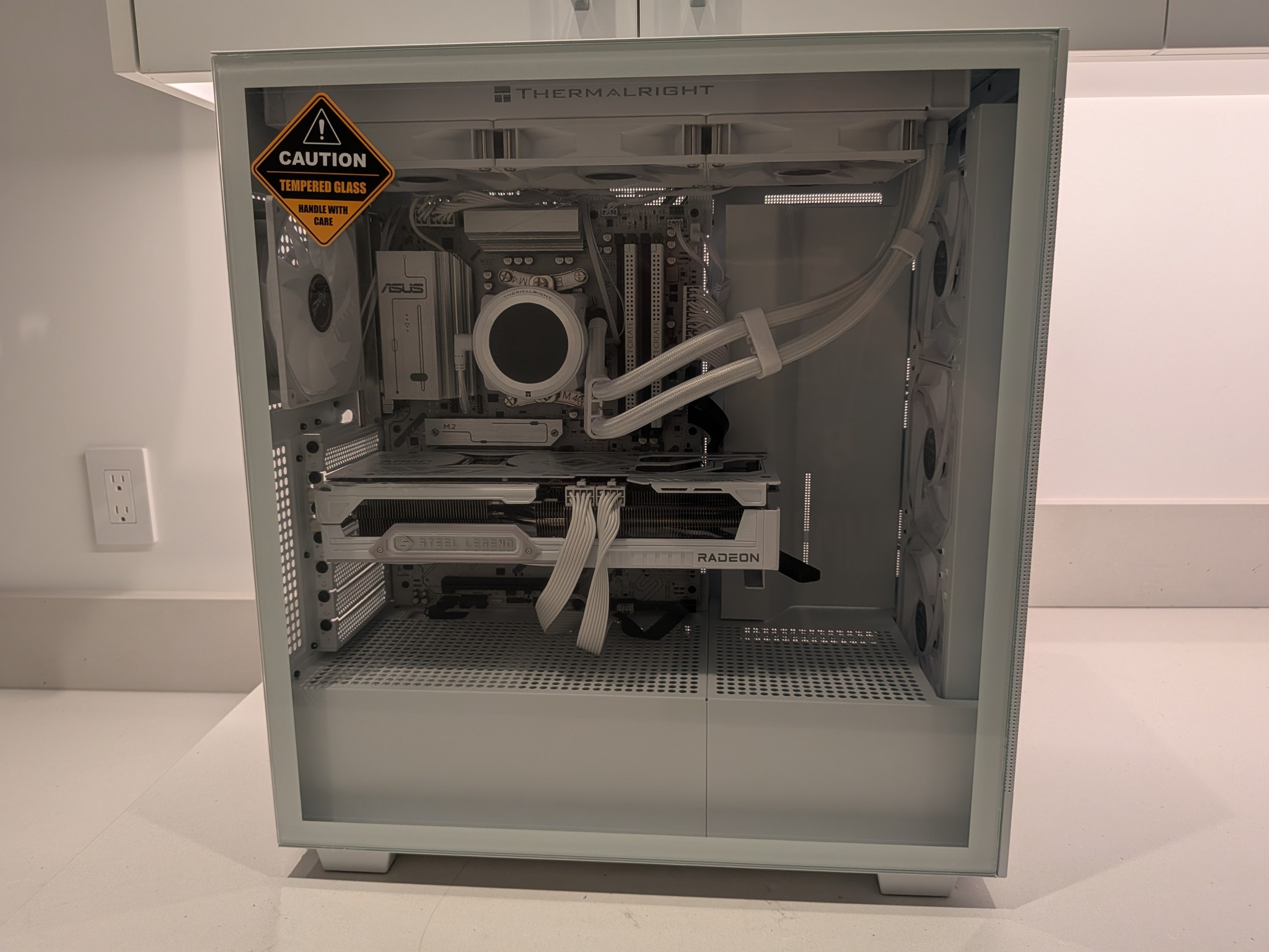 4K Ice Machine - RX 9070 XT, Ryzen 7 7800X3D, 64 GB DDR5, 4 TB Gen 4 NVME, Liquid Cooled, RGB