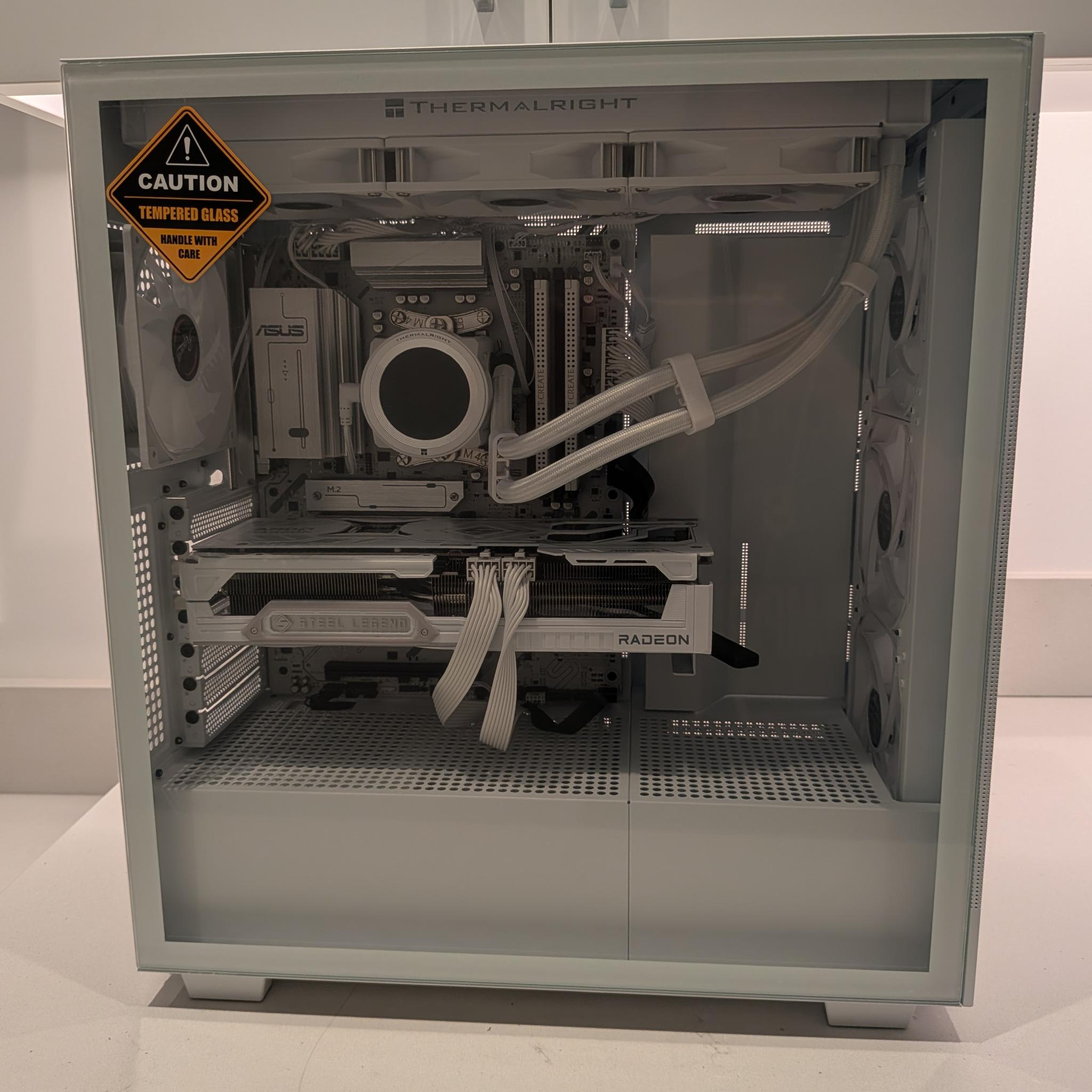 4K Ice Machine - RX 9070 XT, Ryzen 7 7800X3D, 64 GB DDR5, 4 TB Gen 4 NVME, Liquid Cooled, RGB
