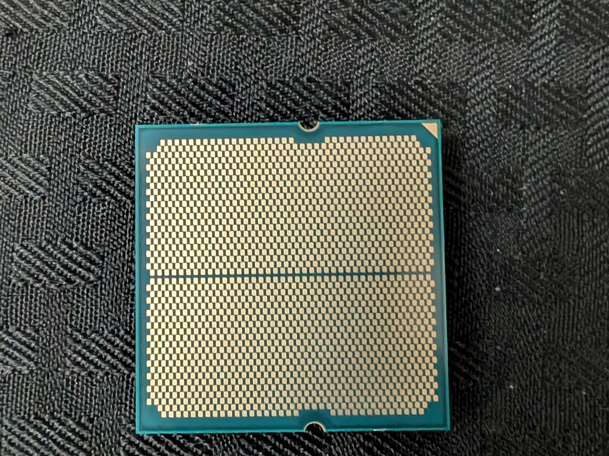 AMD Ryzen 7 7700X