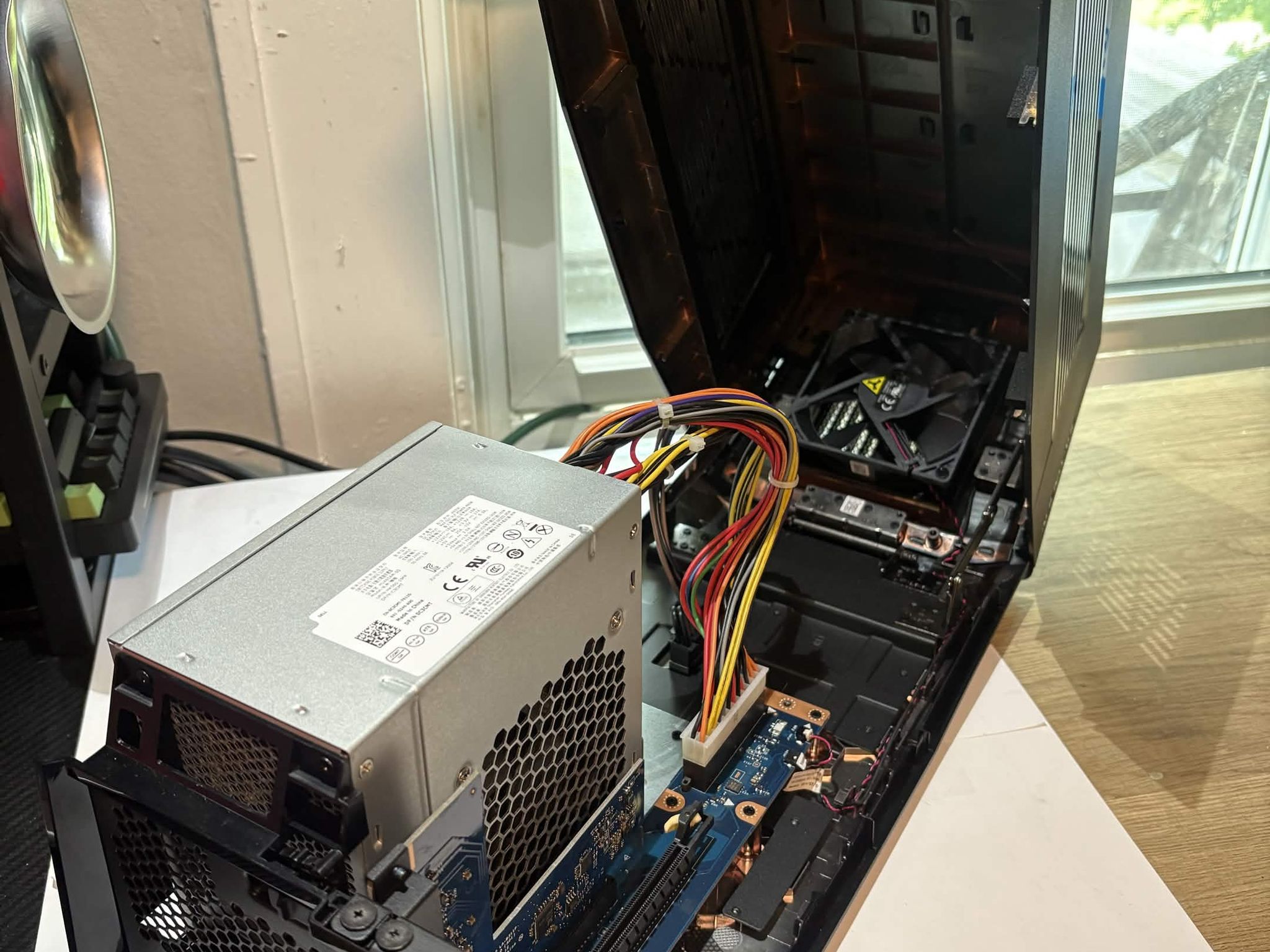 Alienware Graphics Amplifier External GPU Enclosure
