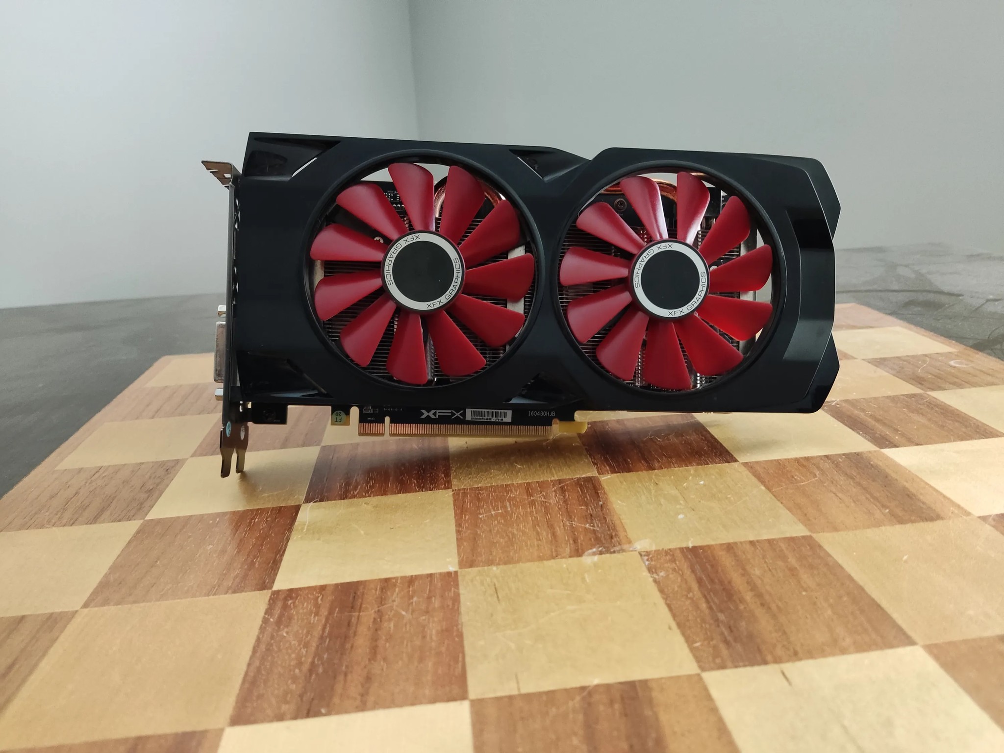 XFX Radeon RX 570 8GB