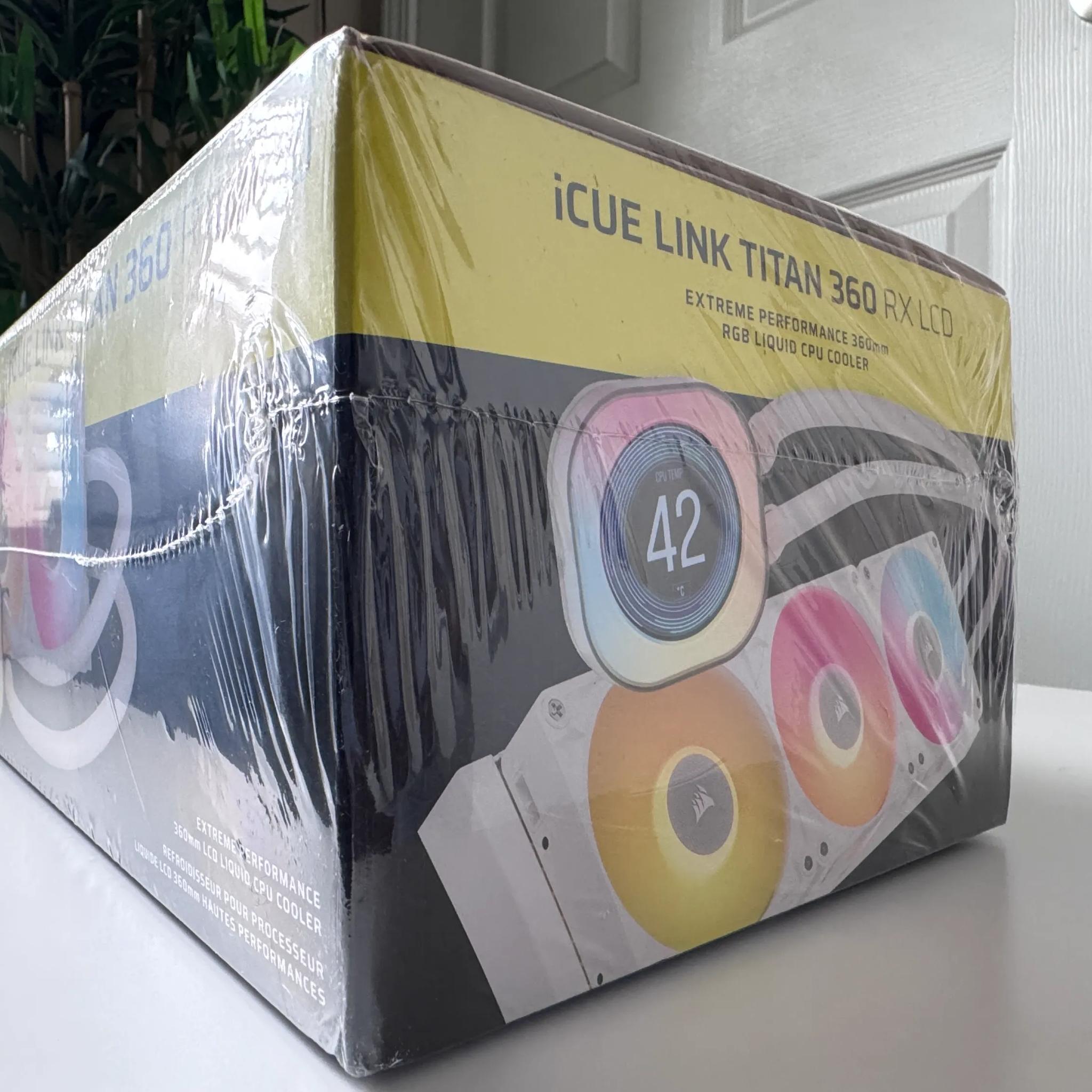 Corsair iCUE LINK TITAN 360 RX LCD Liquid CPU Cooler (White)