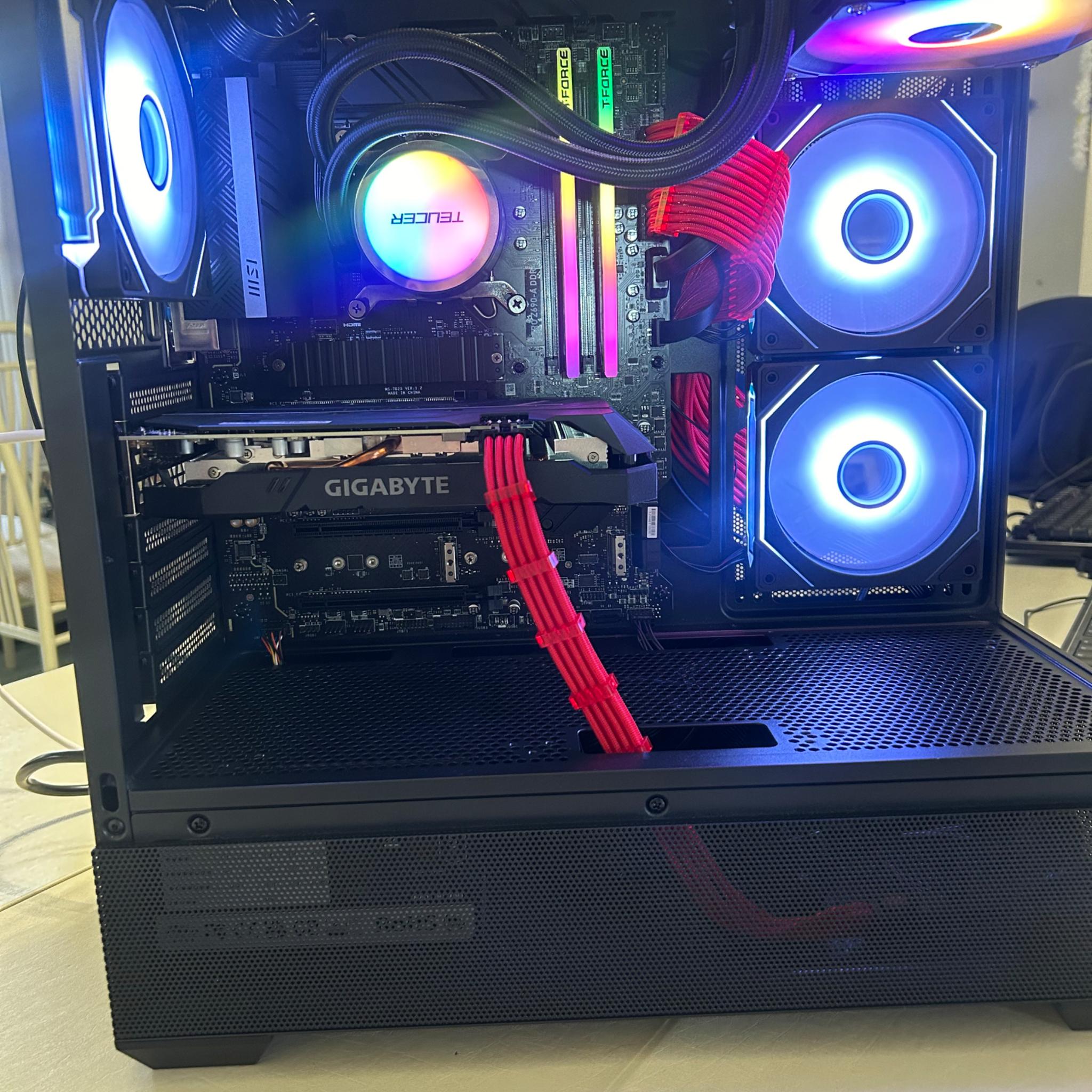 Great Mid Range Gaming PC