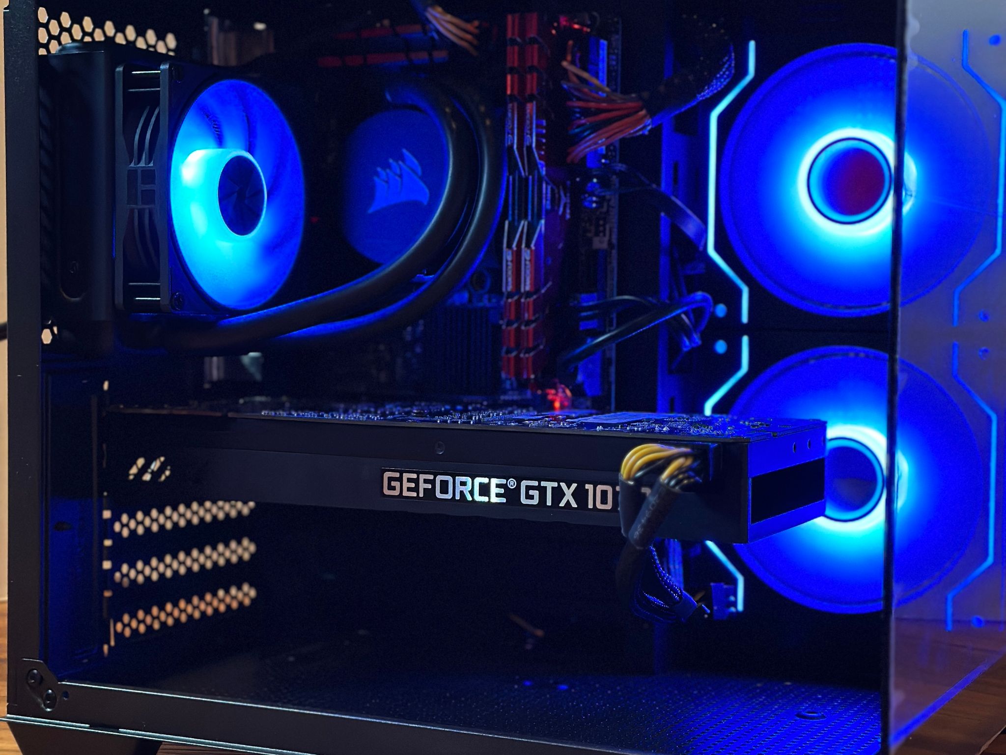 GTX 1070 | Intel i7 7700k | 16GB DDR4 | 1.12TB | Win 11 | Office 2024 | WiFi + BT | Budget Gaming PC