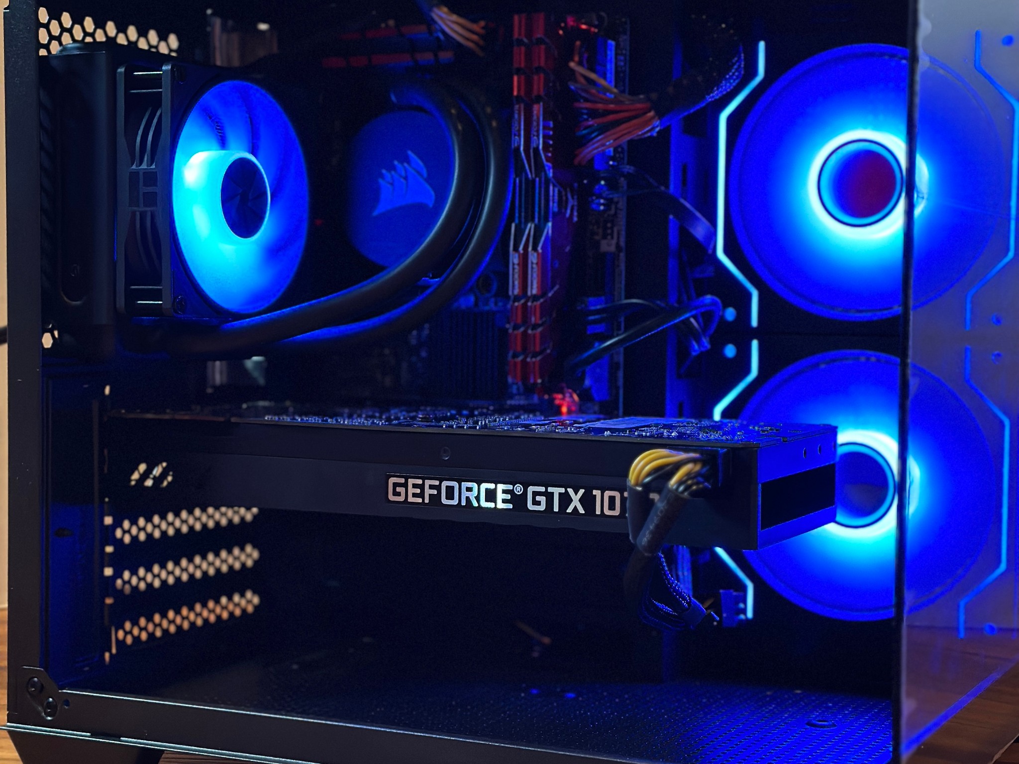 GTX 1070 | Intel i7 7700k | 16GB DDR4 | 1.12TB | Win 11 | Office 2024 | WiFi + BT | Budget Gaming PC