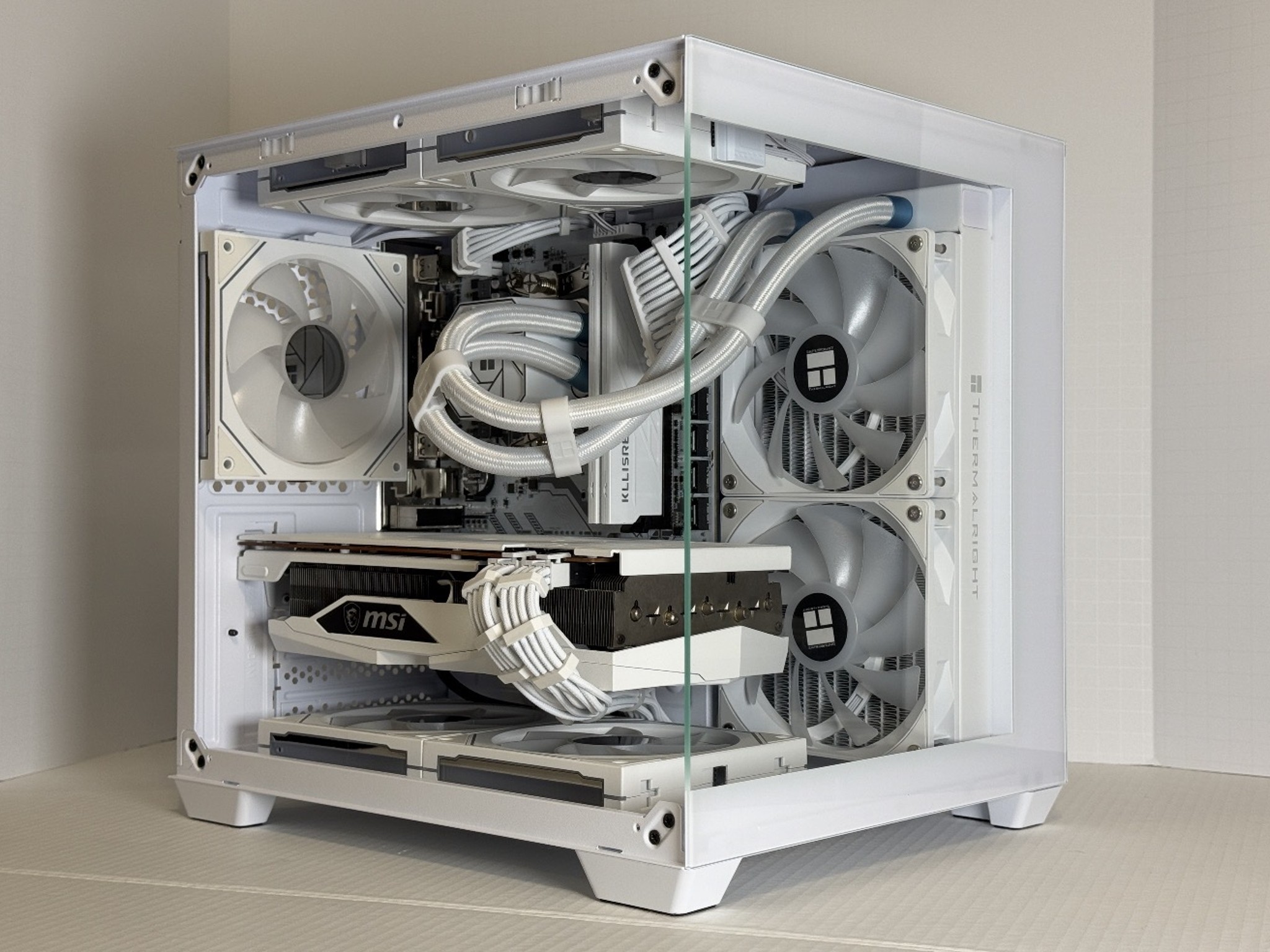⚪️Mystic White⚪️ 1440p | RX 6700 XT | Ryzen 5 5600 | 1TB
