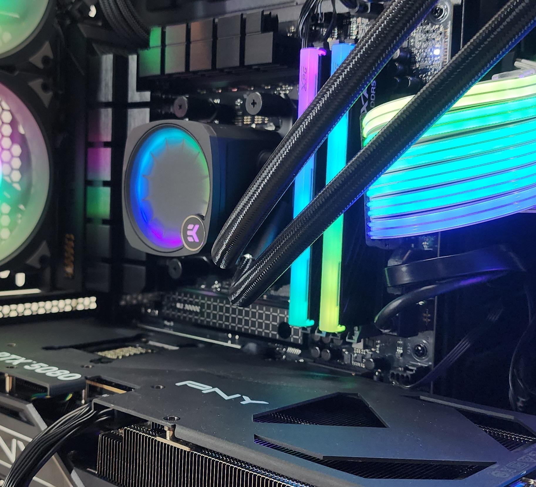 Gaming PC Ryzen 7 9700X 32GB RAM 2TB SSD RTX 5080 16GB Windows 11 Computer