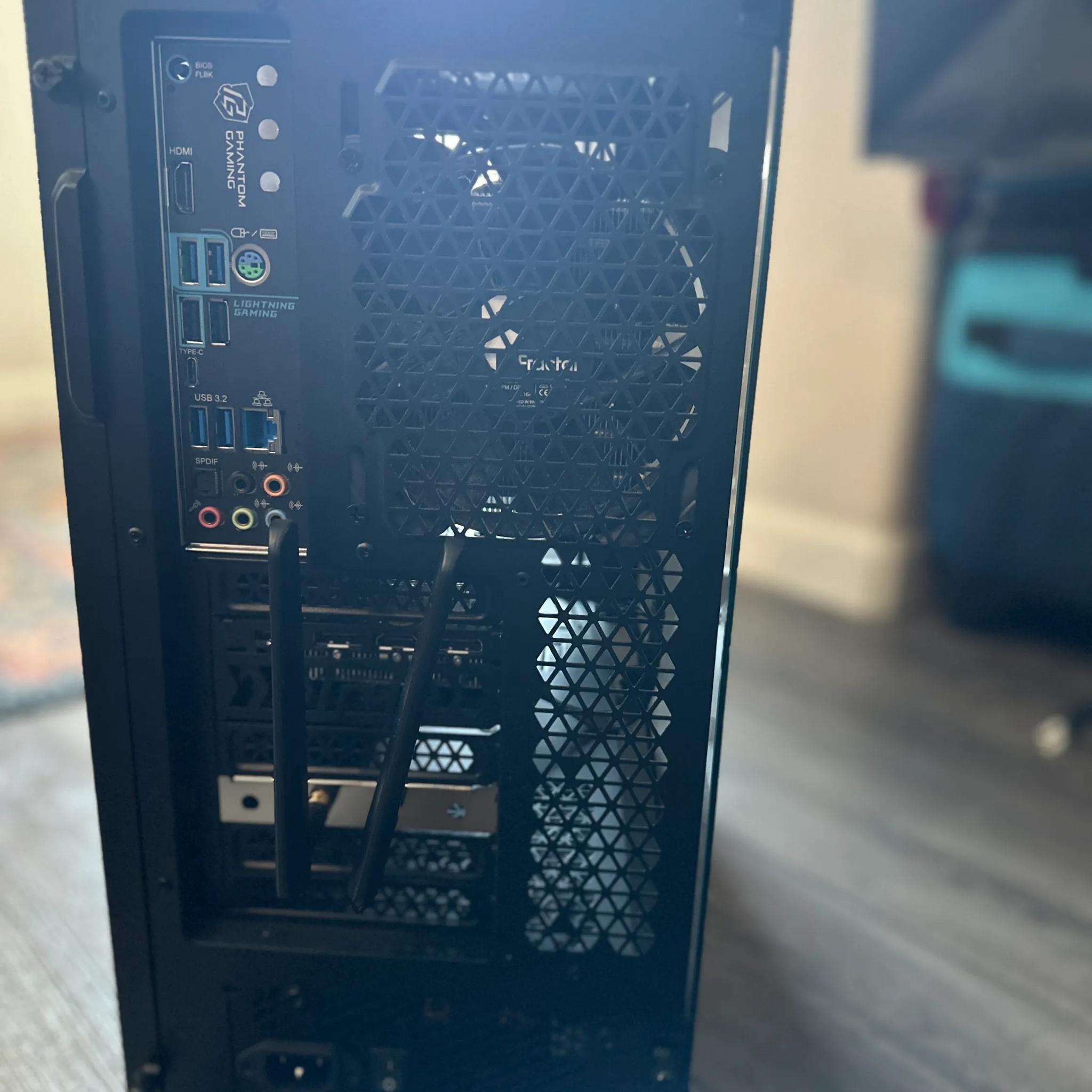 12600K & RX6600 Gaming PC