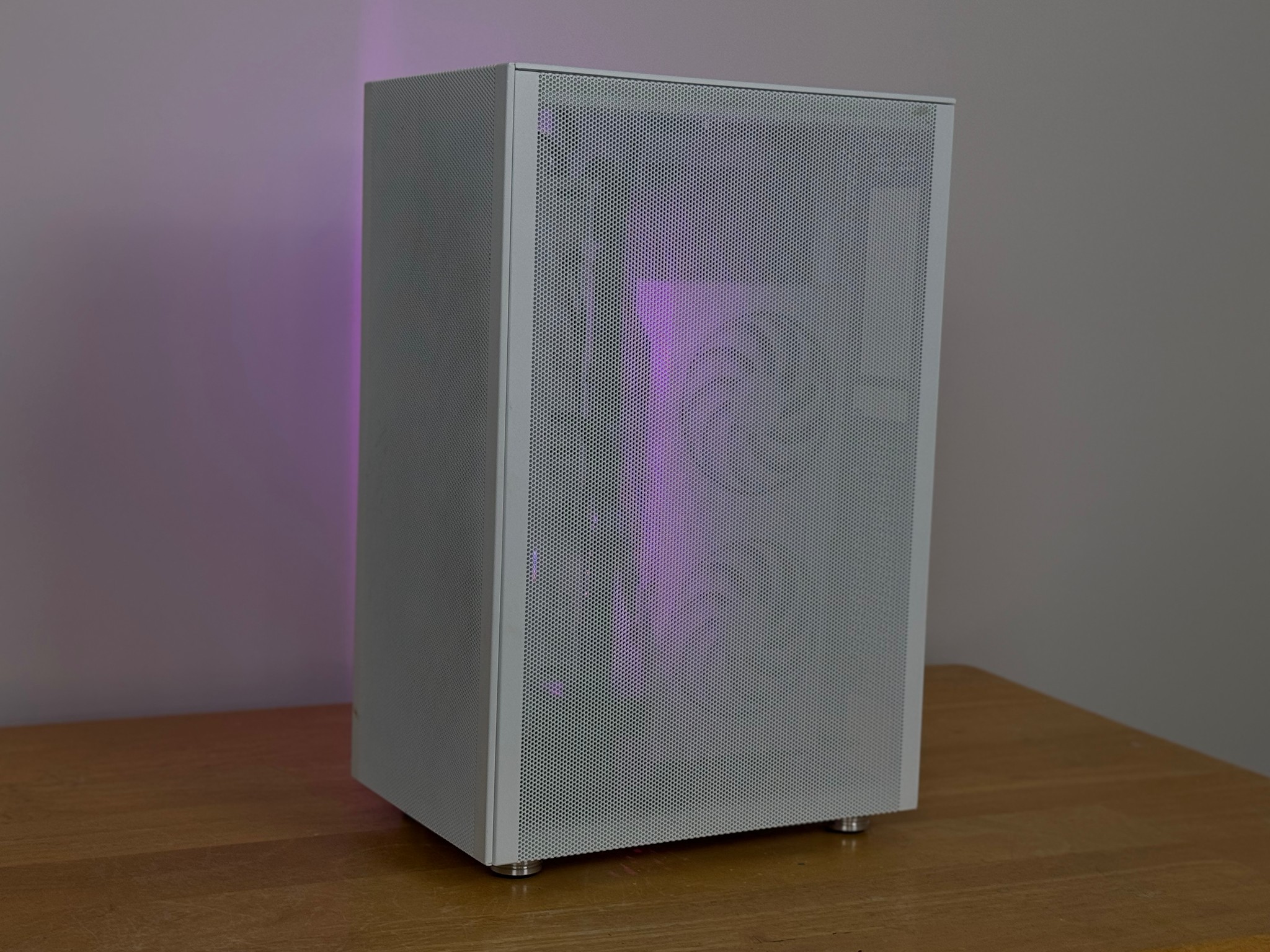 SUMMER SALE! RGB Watercooled ITX SFF Ryzen 5600X RX 6600 XT White and Black Gaming/Streaming Pc