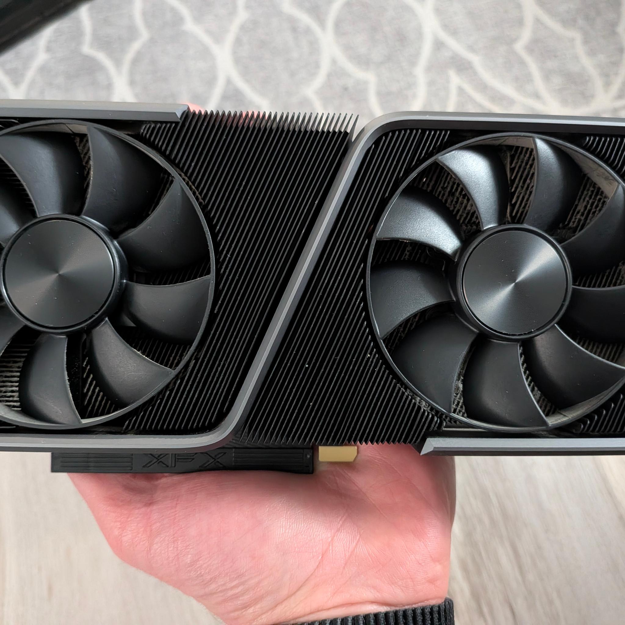 NVIDIA GeForce RTX 3070 Founders Edition w/box and 12 pin power