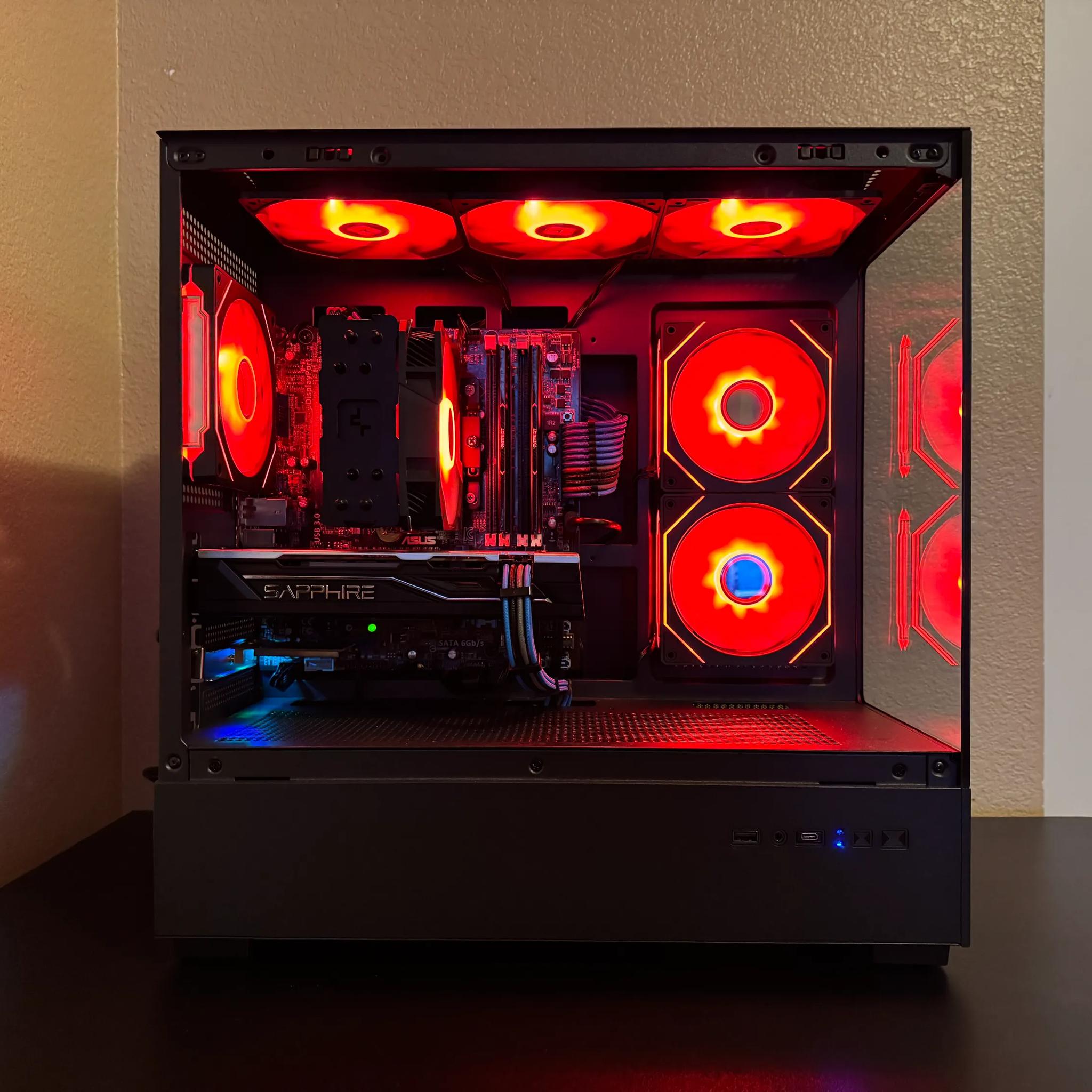 Intel i7 | RX 580 8GB | 500GB SSD | 16GB RAM | WiFi & Bluetooth