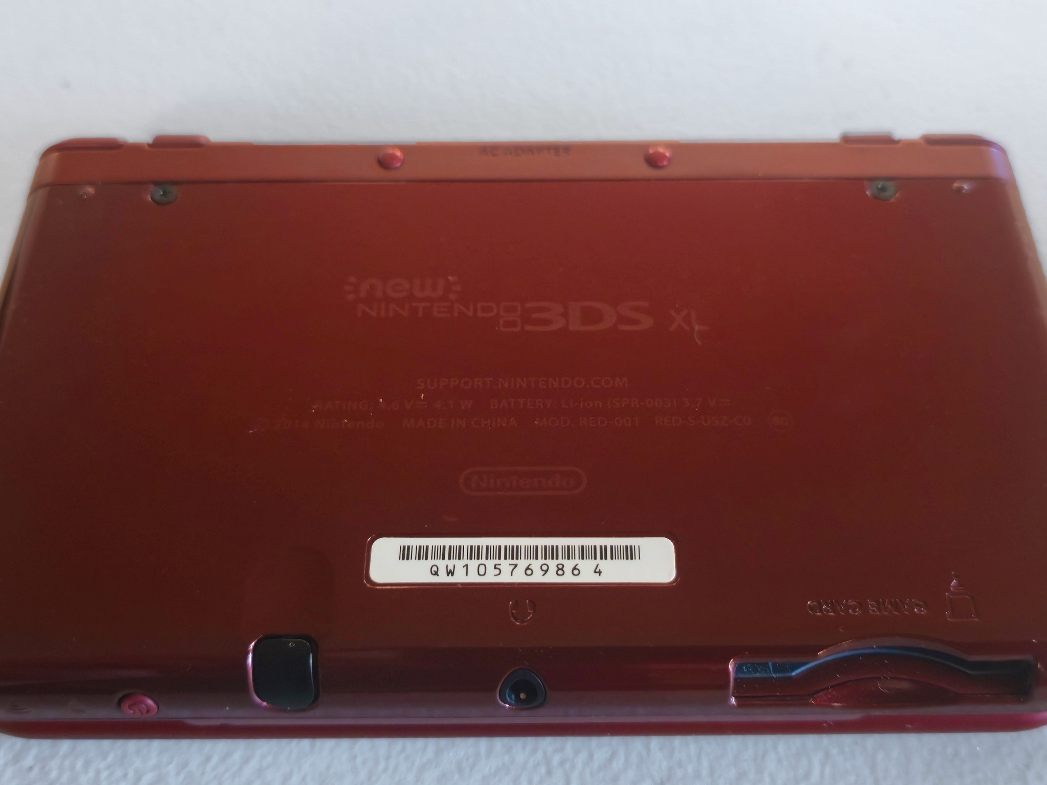 Nintendo "New" 3DS XL Red Launch Edition - 128GB SDCard - US Version - Excellent