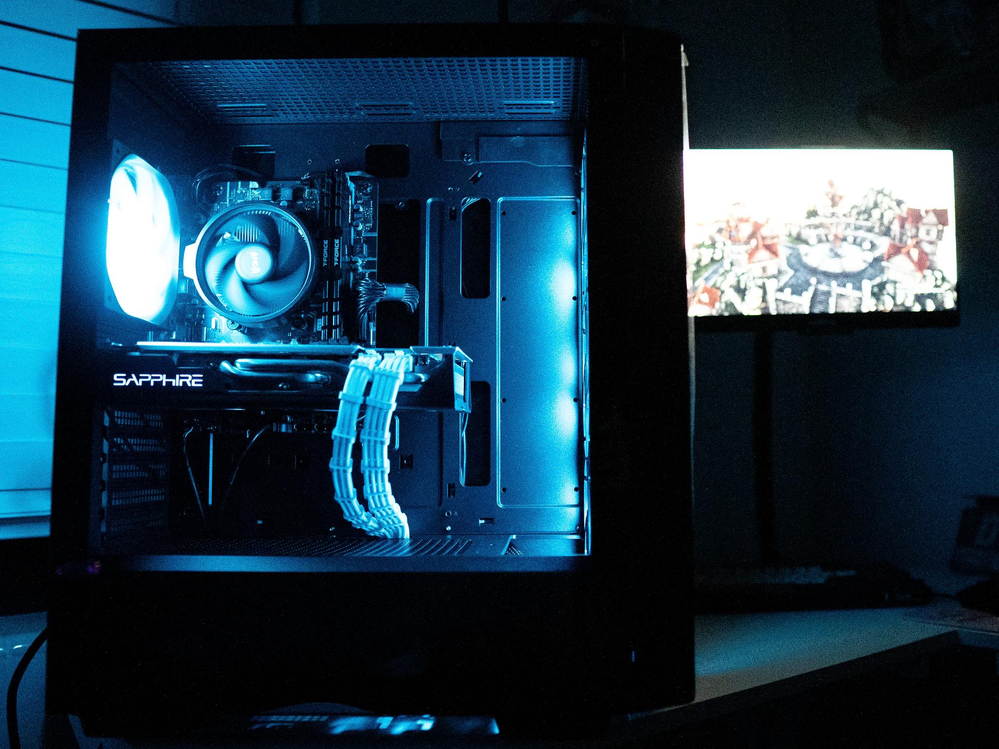 ⚫❄️ | RX 580 8GB | RYZEN 5 1600 | 16GB DDR4 RAM | 1TB NVME SSD | Arctic Blizzard
