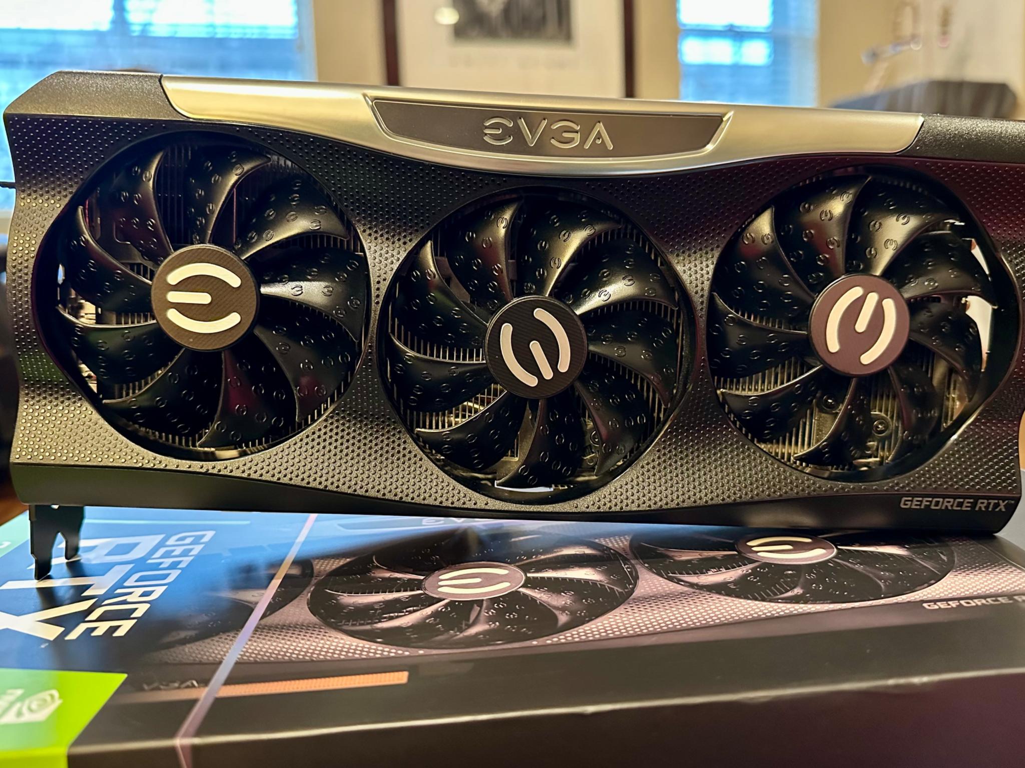 *PLEASE READ, RUNS HOT* EVGA RTX 3080 Ti 12GB