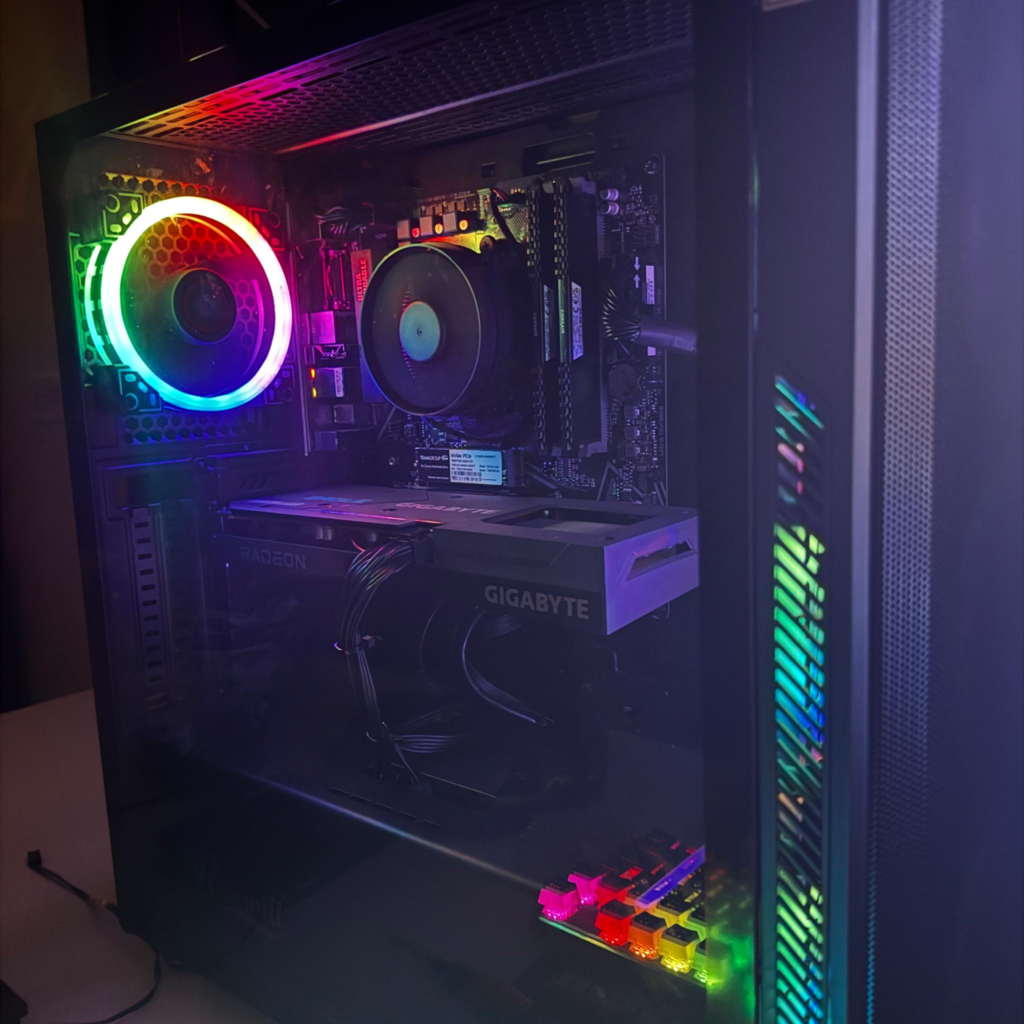 (MID RANGE GAMING PC) Ryzen 5 5500 RX 6600 16 GB Ram 512 NVME SSD