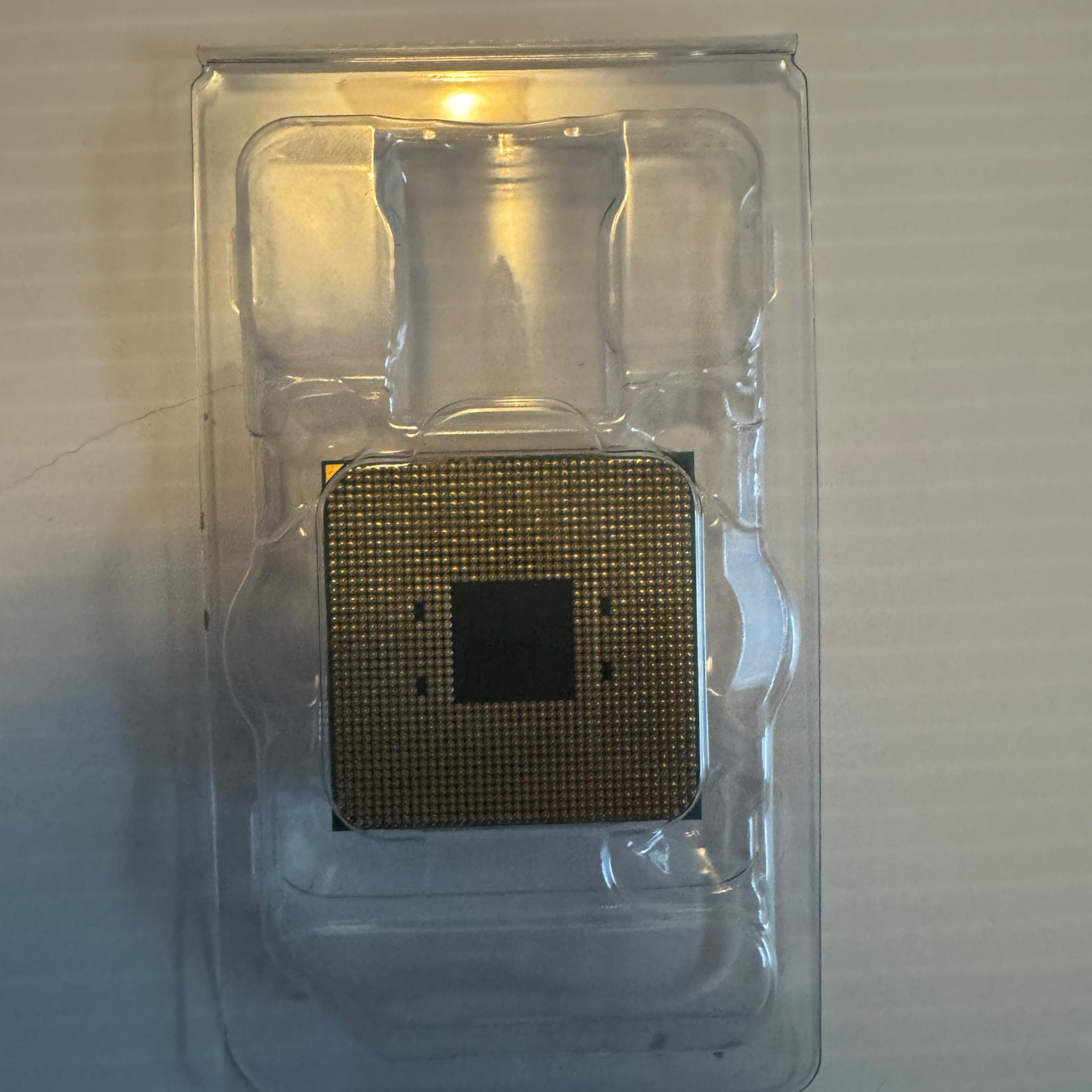AMD Ryzen 5 5600GT USED: PERFECT CONDITION