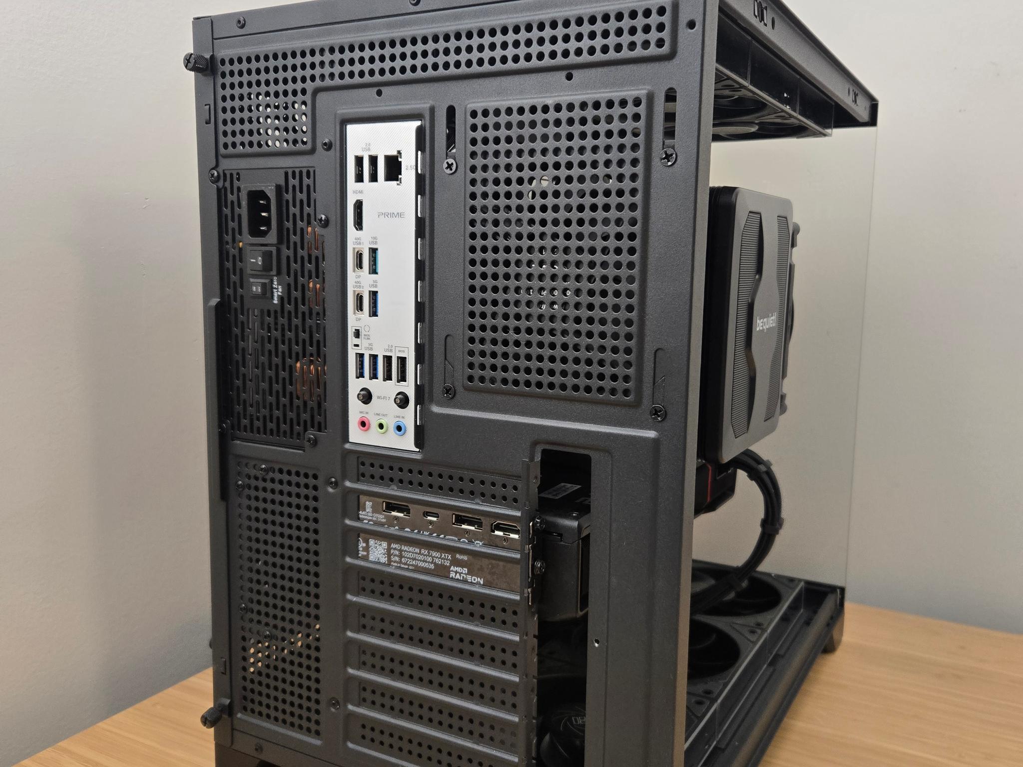 Built by PYUR #3 | Ryzen 7 9800X3D + RX 7900 XTX 24GB | 32GB DDR5 | Tarkov Gaming PC