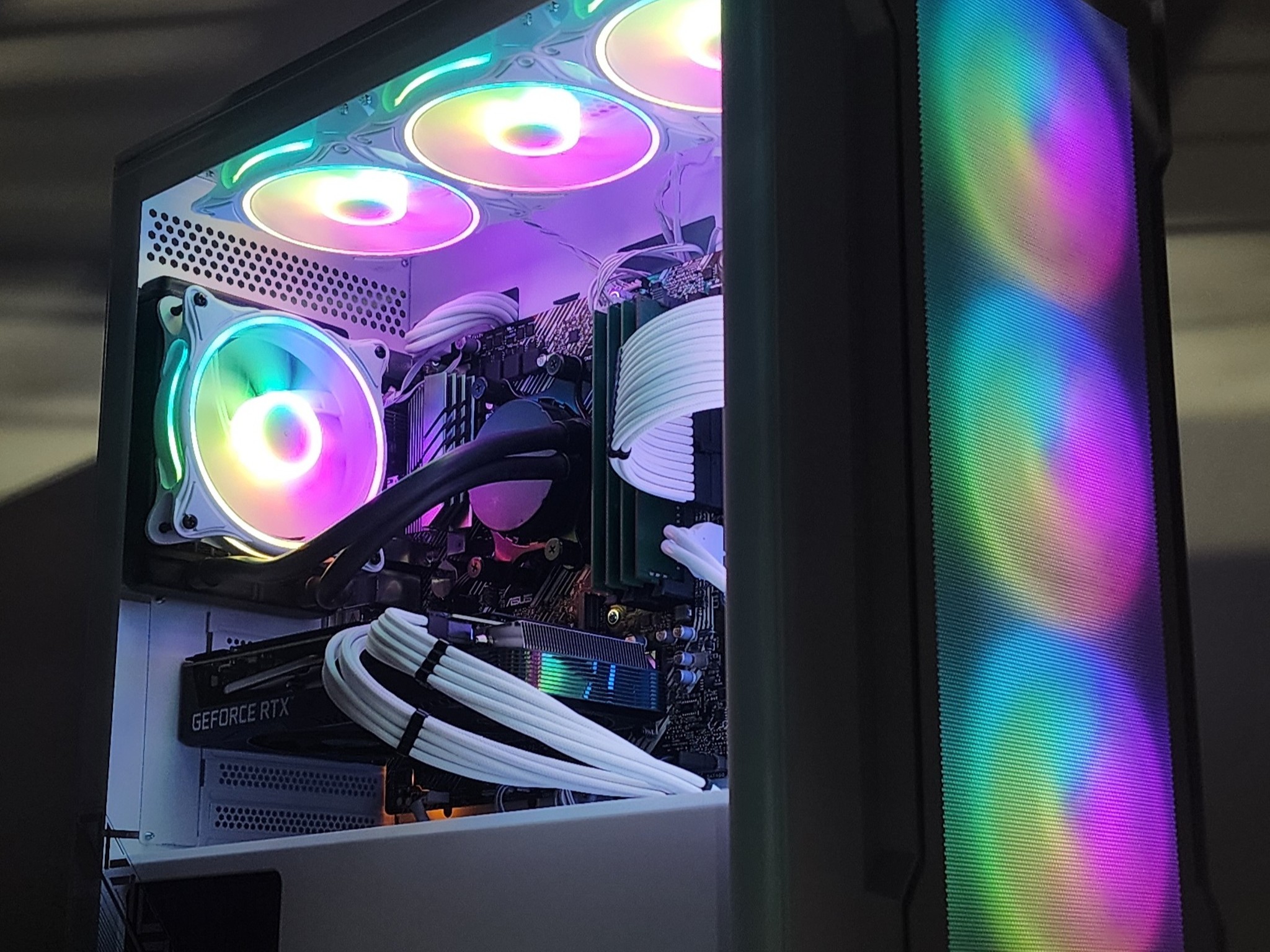 Gaming PC Ryzen 7 5700X 16GB RAM 240GB SSD + 500GB HDD RTX 3060 Ti 8GB Win11 PC