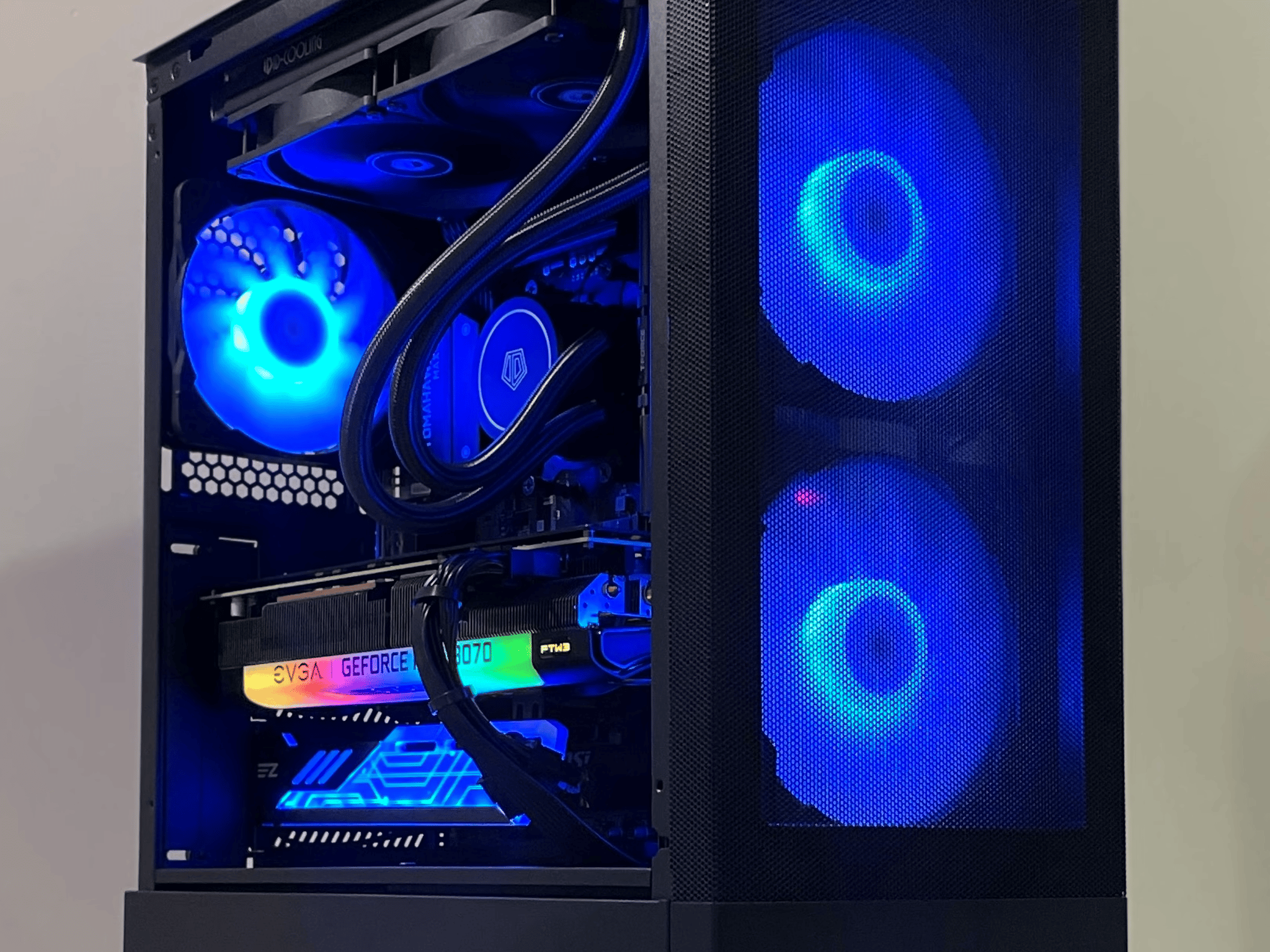 Sparkle ✨ , RTX 3070, Ryzen 7 3800x High-End Gaming PC 
