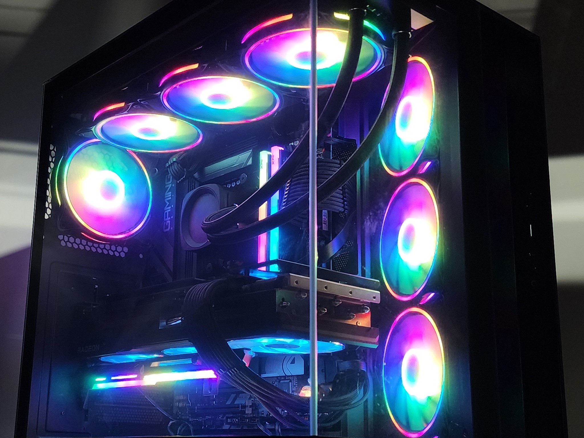 Gaming PC Ryzen 9 7950X 32GB RAM 2TB SSD RX 7900 XTX 24GB Win11 Computer