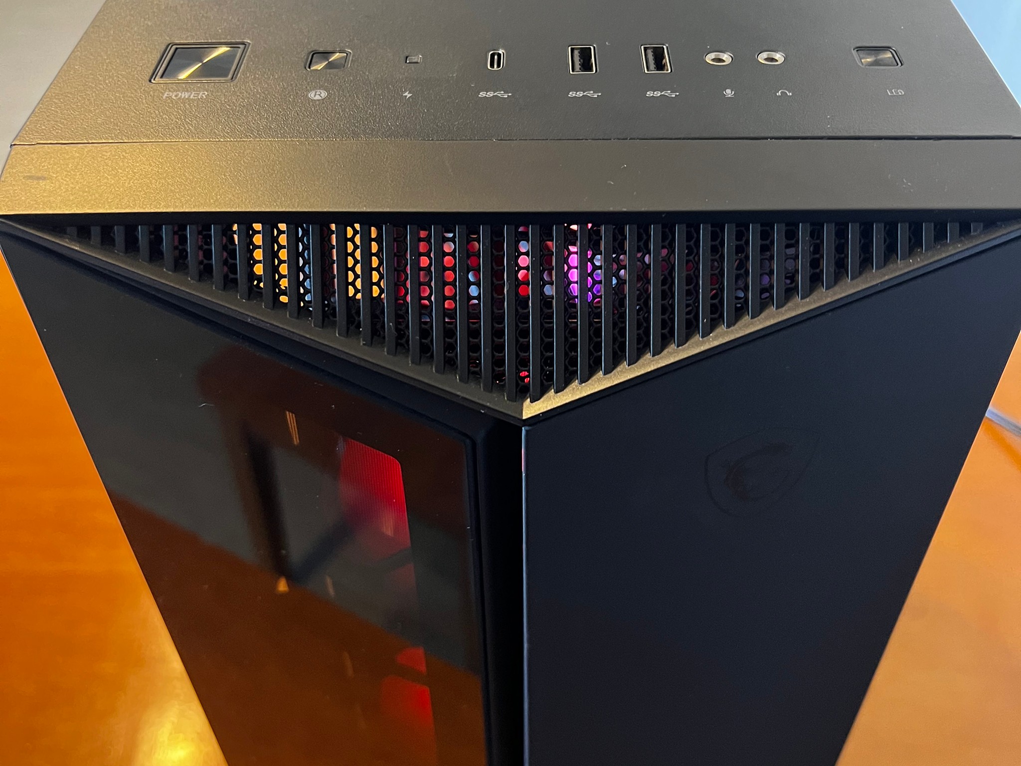 High-mid end custom gaming pc with 6800xt and 12600k 16 GB ddr4 3200