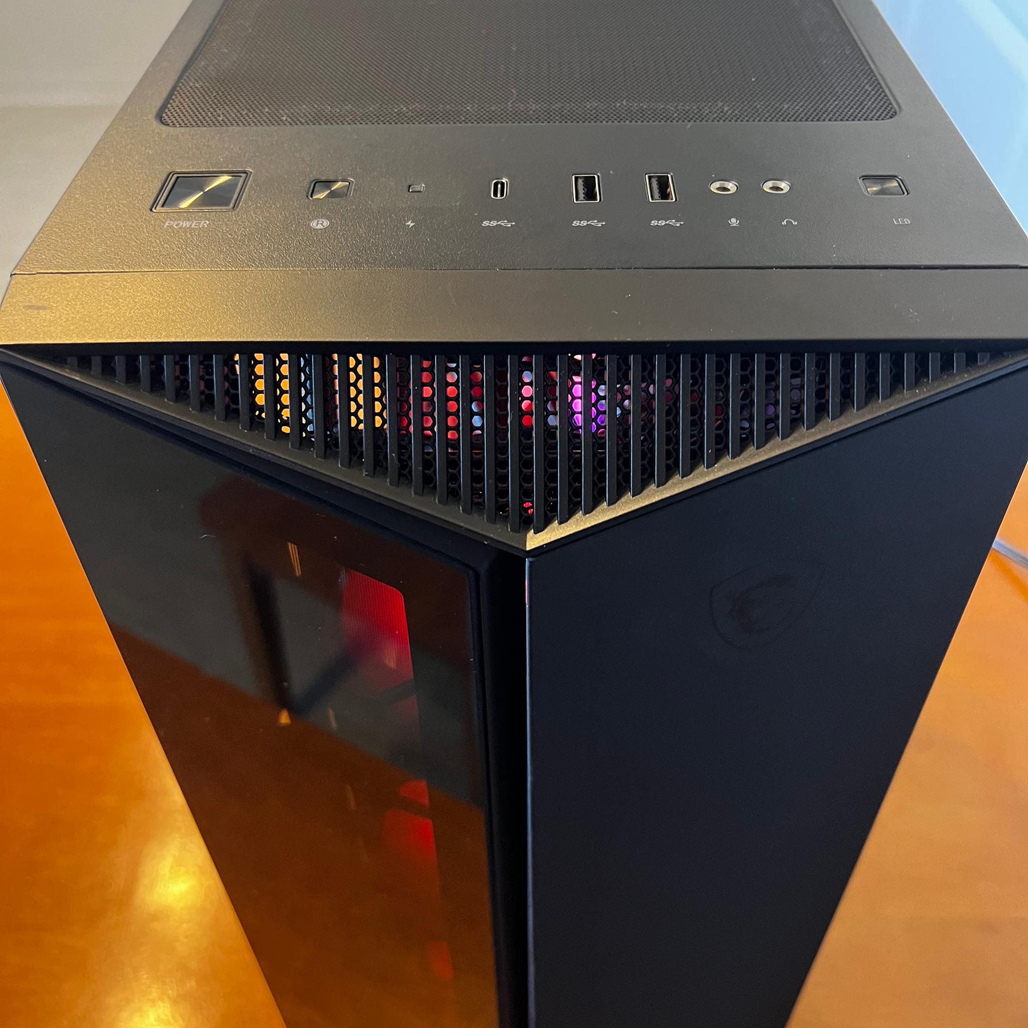 High-mid end custom gaming pc with 6800xt and 12600k 16 GB ddr4 3200