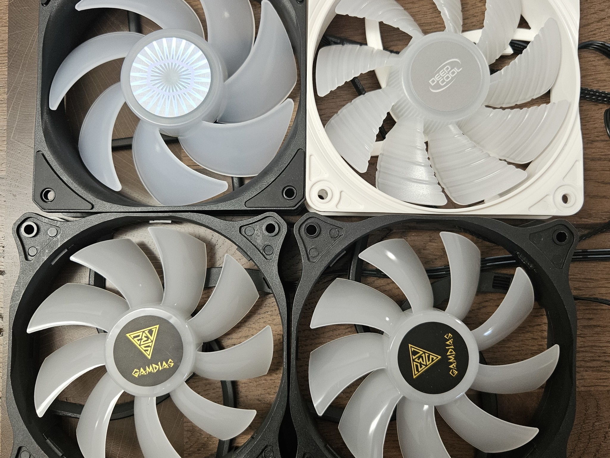 Onlyfans (32 fans) WILL CHANGE BASED OFF LISTING SALES.