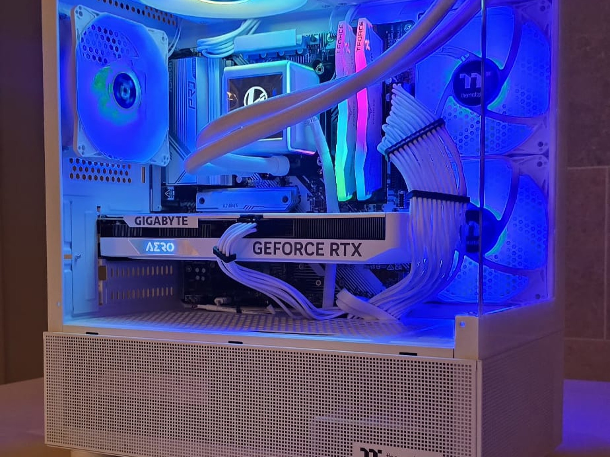 Custom White ARGB Gaming PC – Sleek, Powerful, and Ready to Go