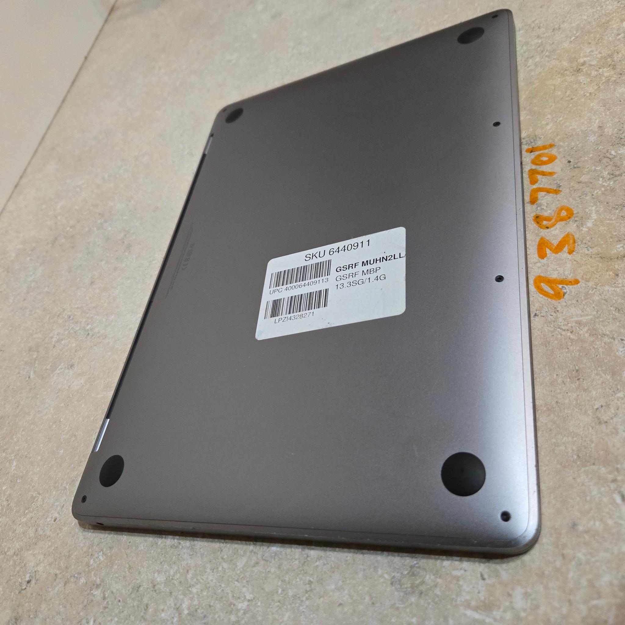 Apple Macbook Pro 13 Inch Laptop - 2019 - intel i5 - 128GB SSD - Model A2159