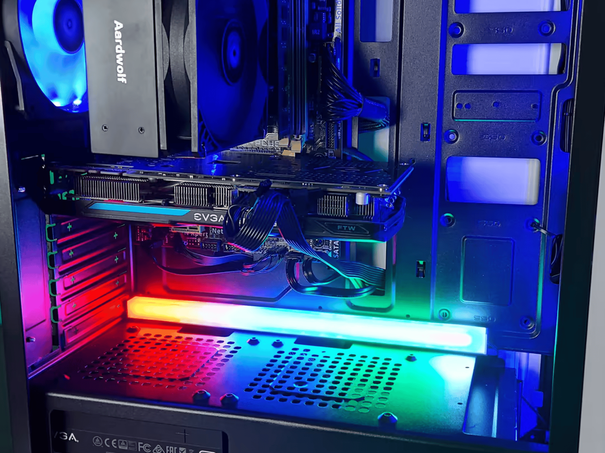 "Strapped" Gaming PC - GTX 970 + i5 4590