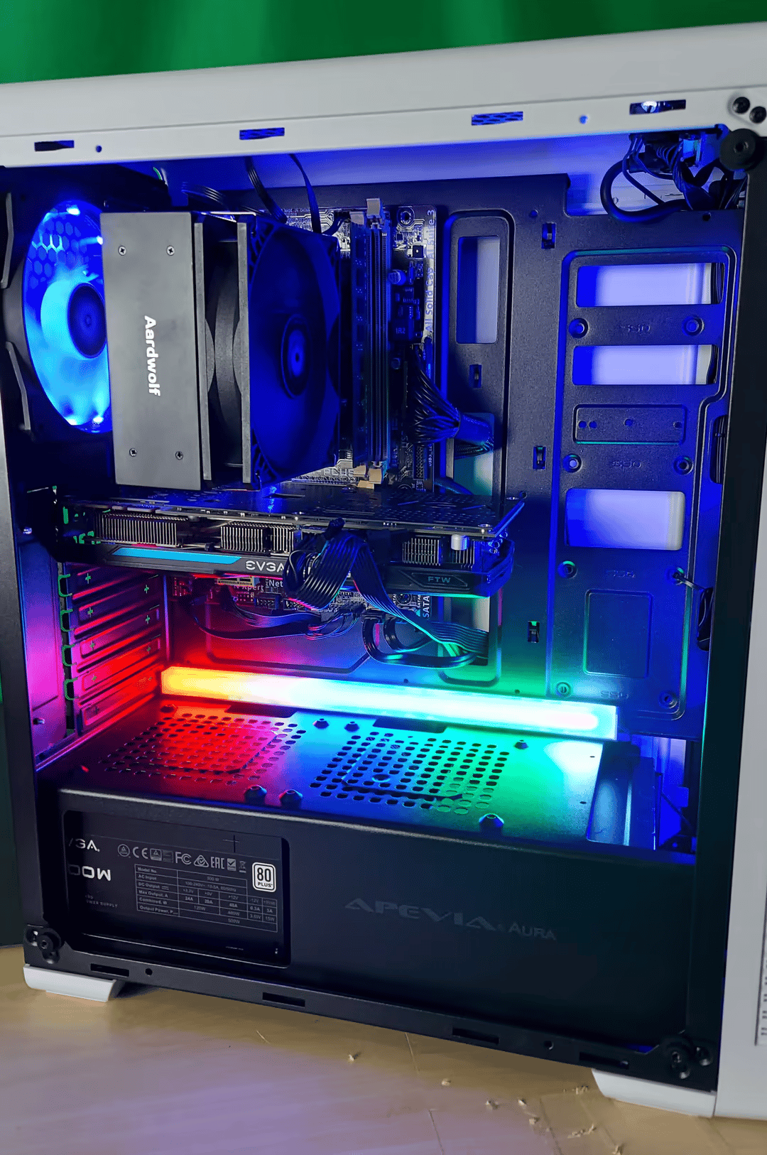 "Strapped" Gaming PC - GTX 970 + i5 4590