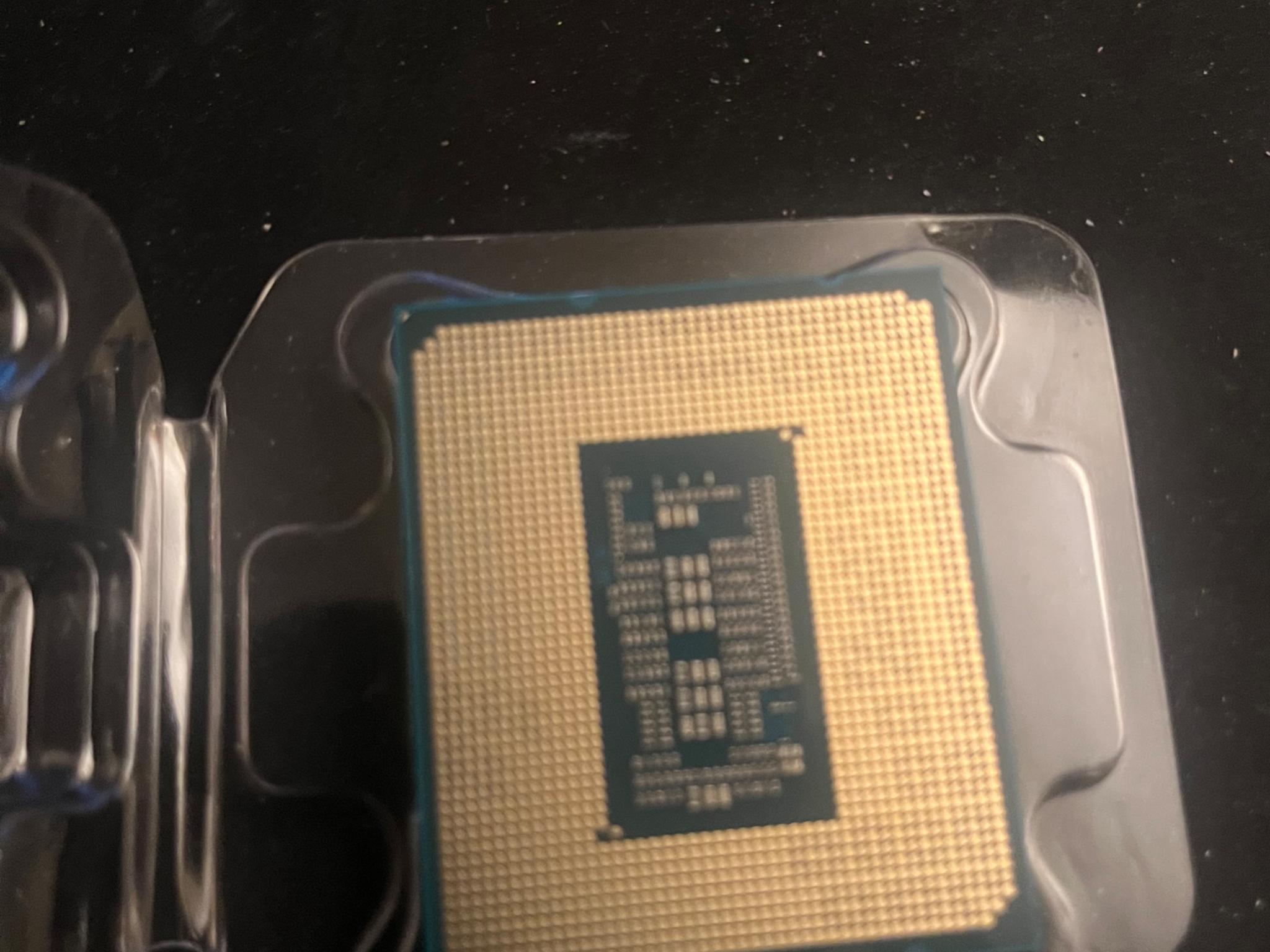 Intel i5-13400F 10 cores 16 threads