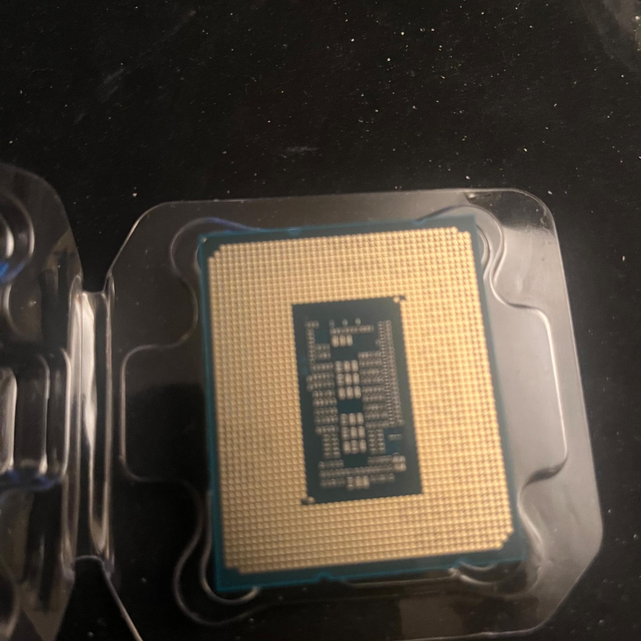 Intel i5-13400F 10 cores 16 threads