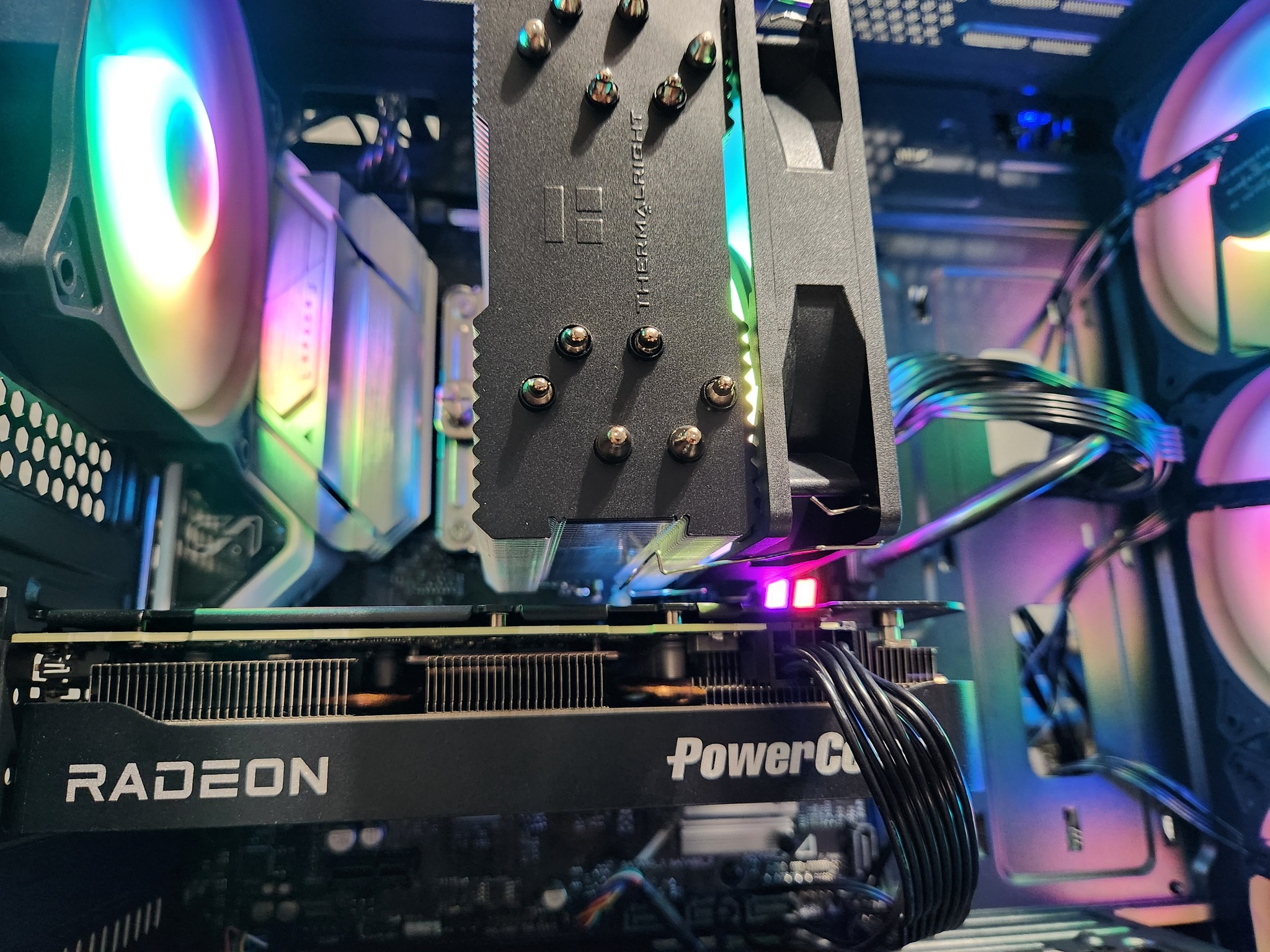 RX 9060 XT 16GB | Intel i5-13400F | 32GB | 1 TB | 750W | WIFI & BT