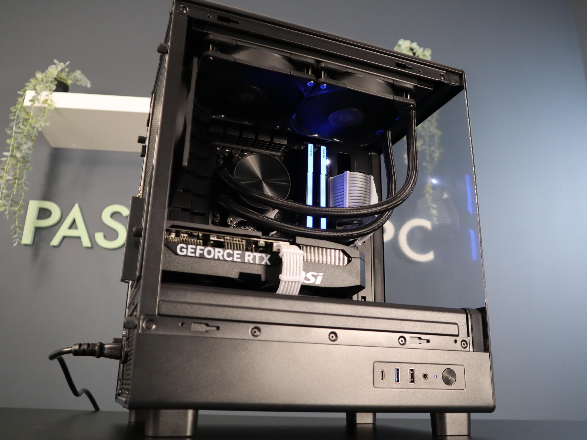 BRAND NEW 5070 GAMING PC | 9600X | 32GB DDR5 | 1TB NVME | 240MM AIO | 850W PSU |