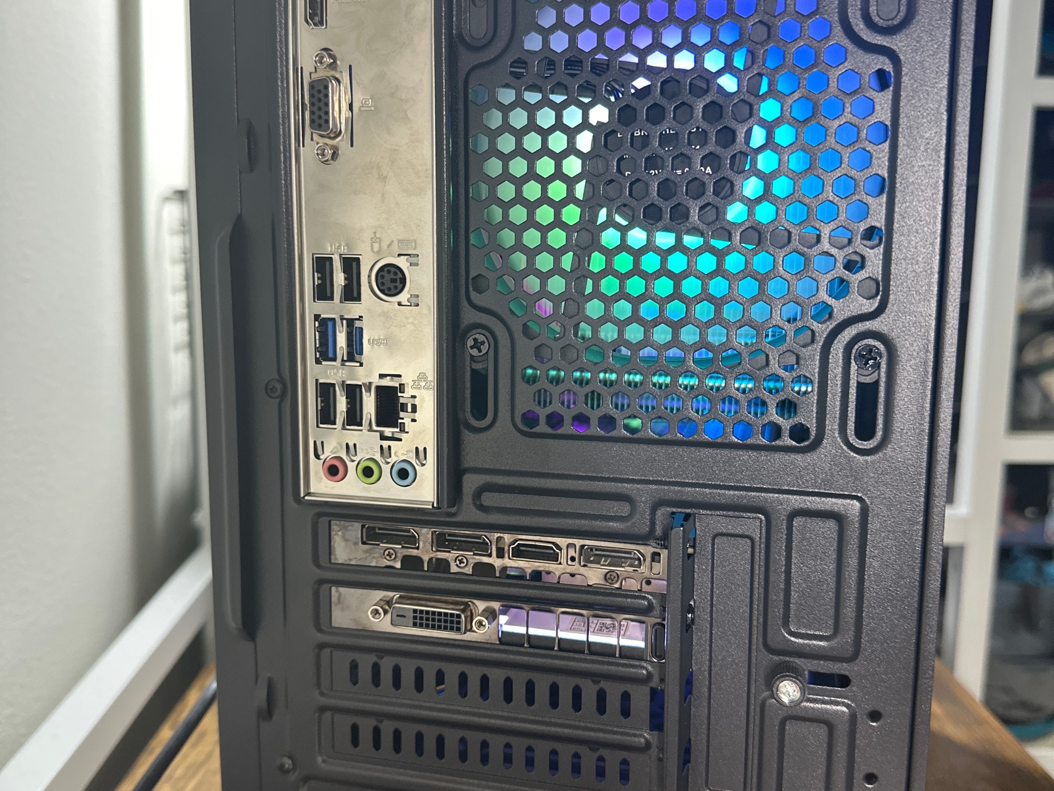 1080p Gaming PC | Geforce GTX 1080 | Intel i5 10400F | Patriot 1TB NVME SSD | 16GB DDR4 ARGB RAM