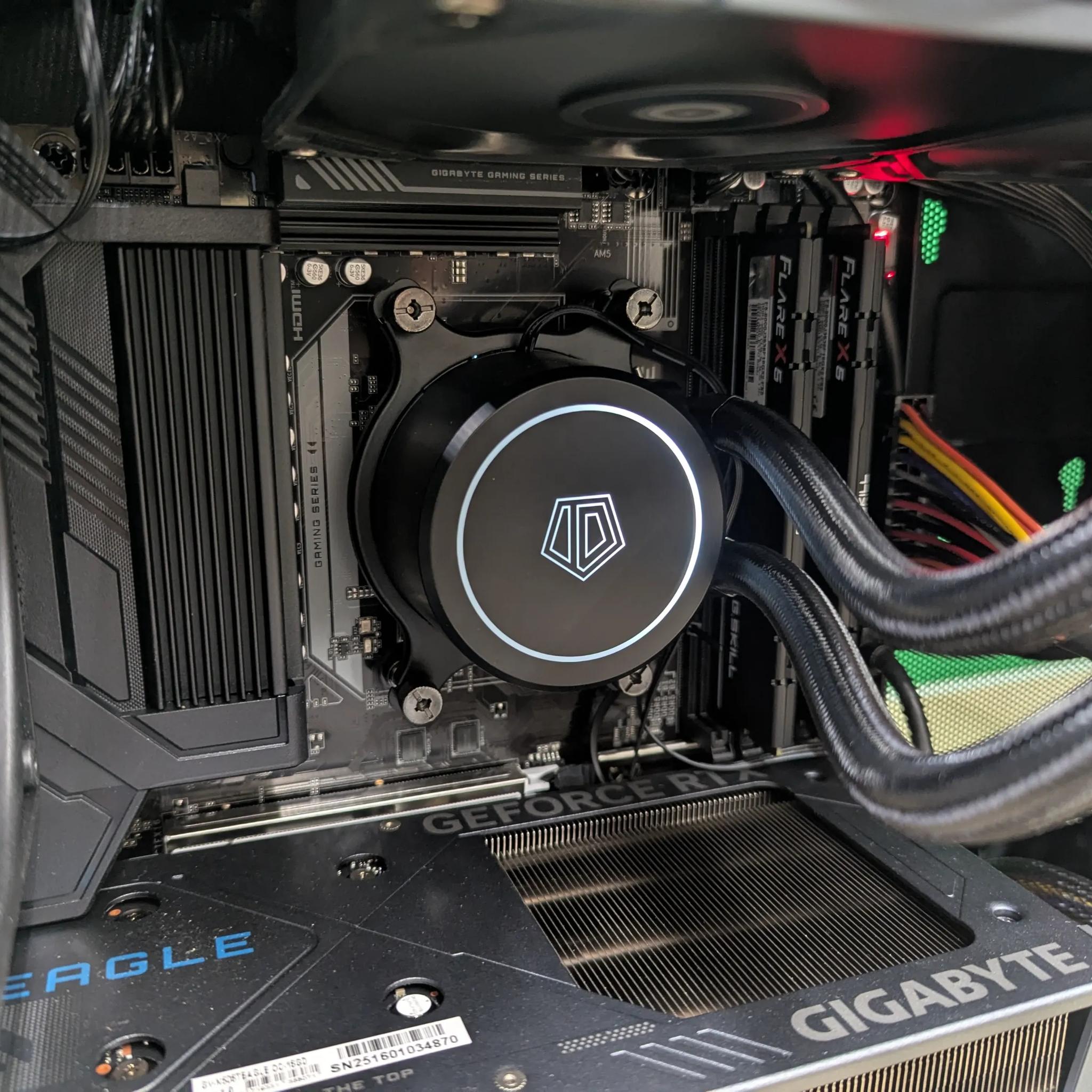 🦂 Gaboon | 5060 Ti 16GB | AMD 9600X | Compact Wood Build | 32GB DDR5 | 2TB NVMe