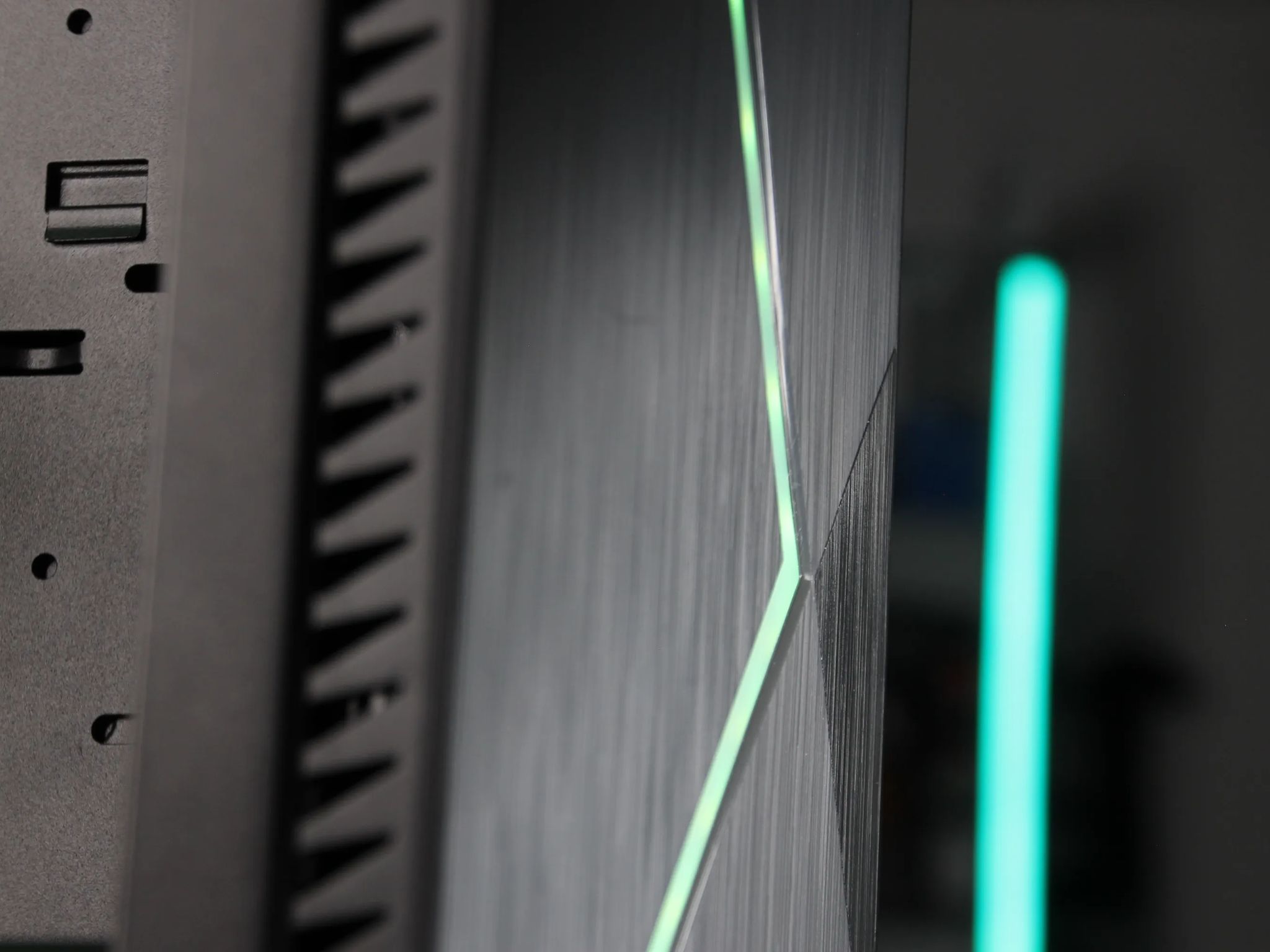 𝙒𝙍𝘼𝙏𝙃 // Core i5-9600K, RTX 2080 // Mid-Range Gaming PC | Jawa