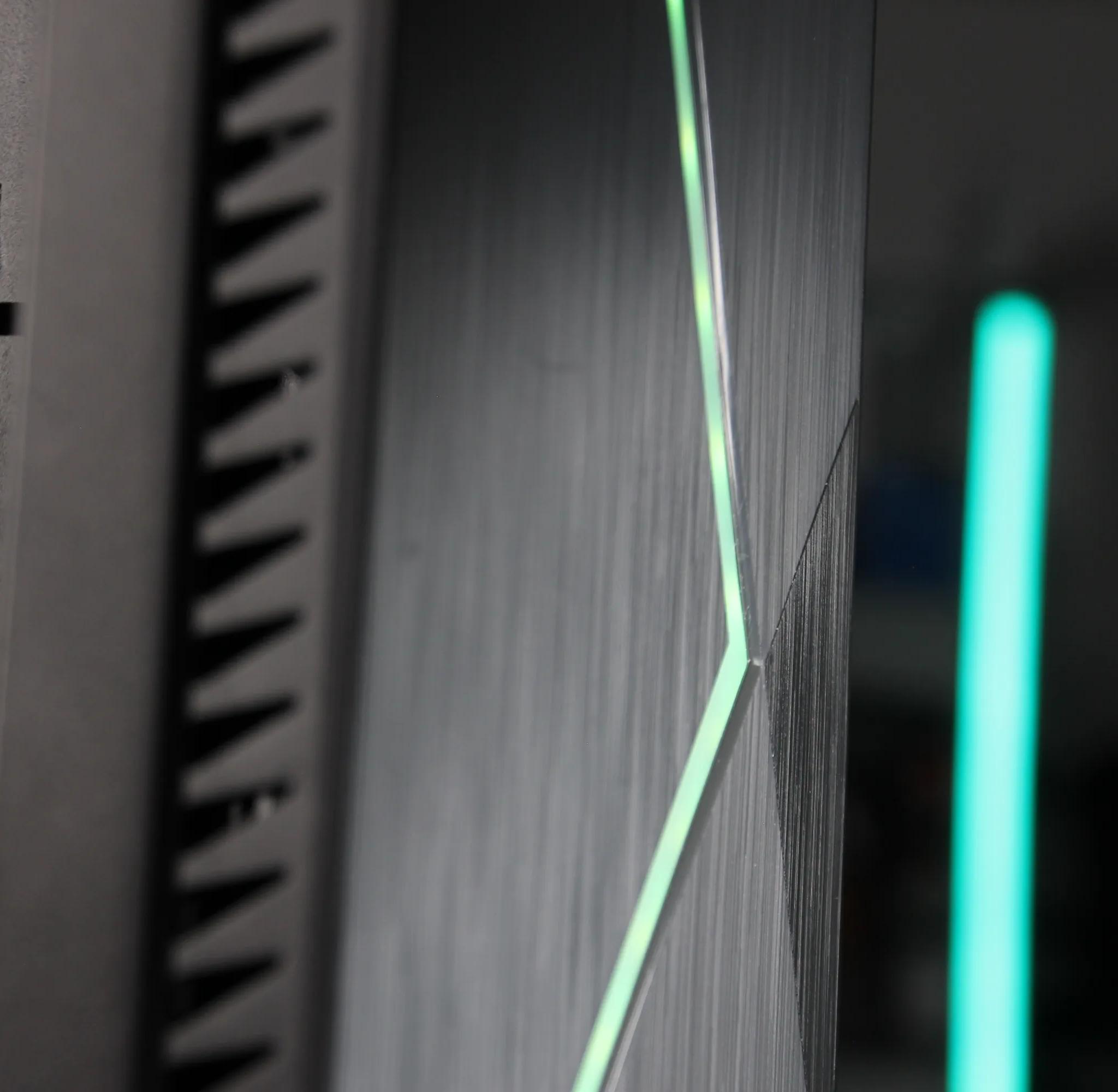 𝙒𝙍𝘼𝙏𝙃 // Core i5-9600K, RTX 2080 // Mid-Range Gaming PC