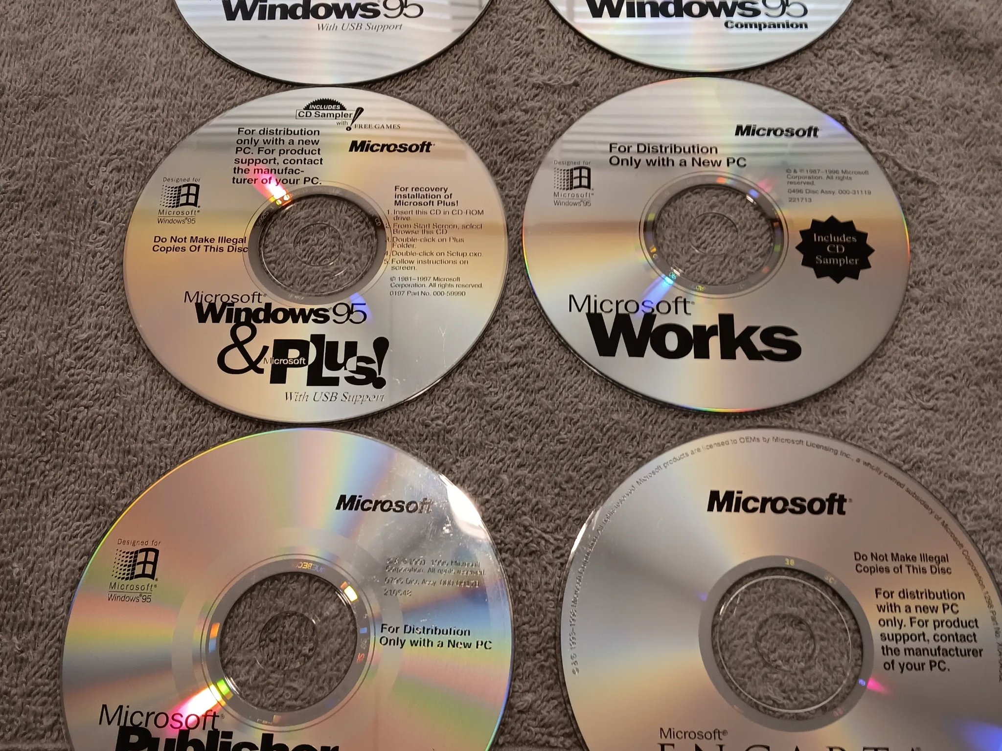 VERY RARE OEM Windows 95 USB W/ 5 Original Companion Disks and Key