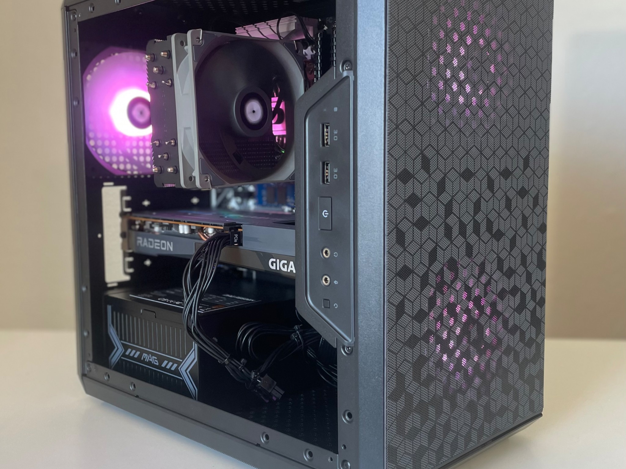 150+ FPS Budget Gaming PC : Ryzen 5 3600X, 6600 8GB, 1 TB NVMe, 16 GB RAM
