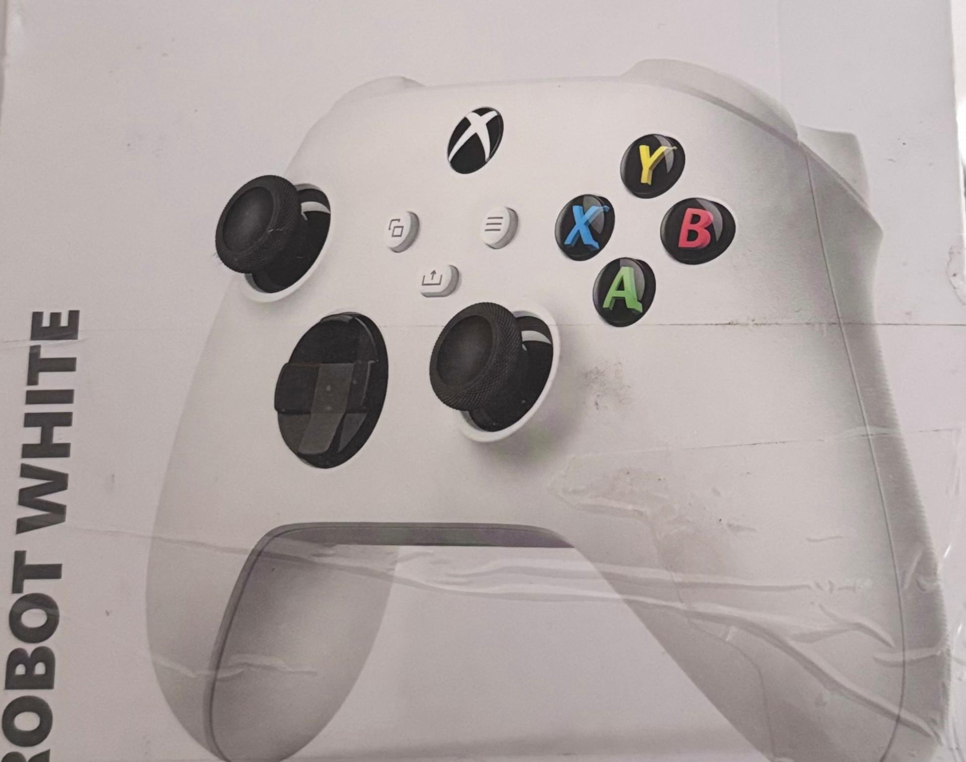 Robot White Xbox One Controller