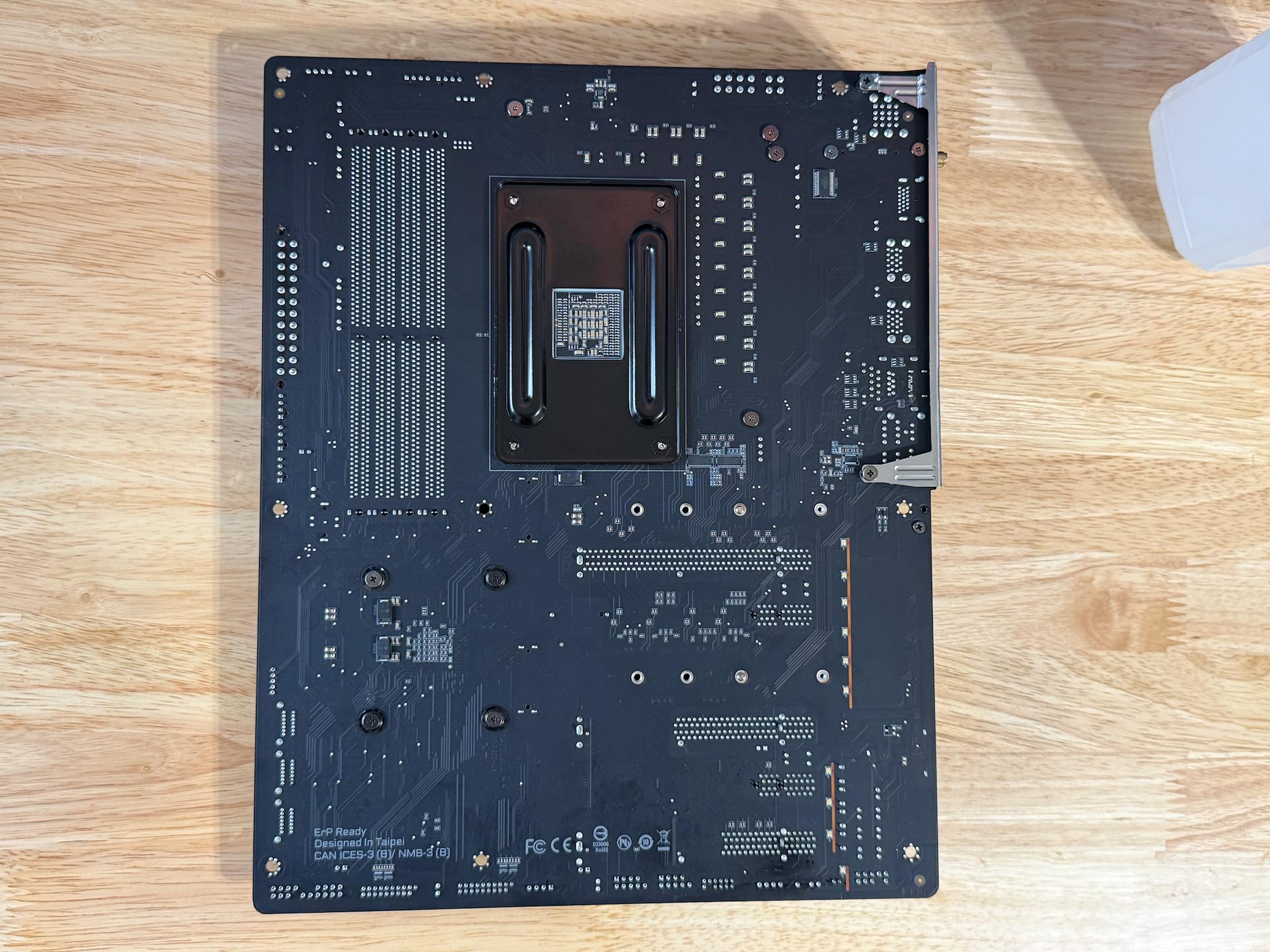 Gigabyte X570 AORUS PRO WIFI ATX AM4 Motherboard