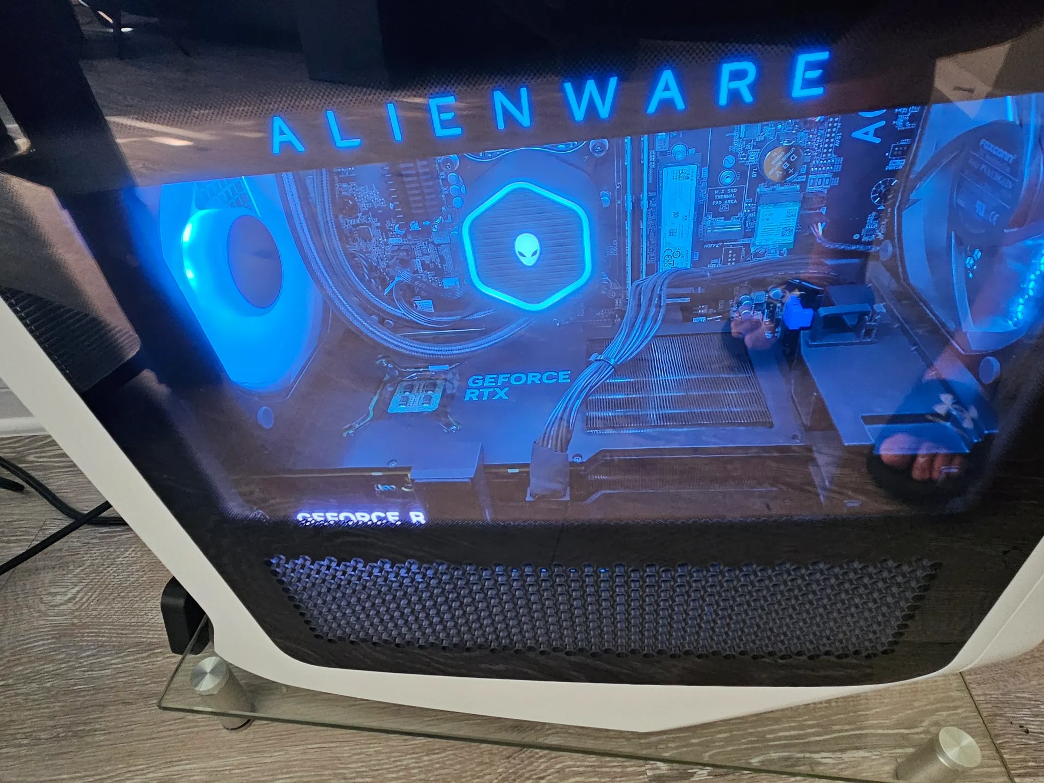 Alienware Aurora R15 | Nvidia Rtx 4090 | i9 13th Gen | 4TB NVMe + 2TB SATA | 1350W | liquid cooled