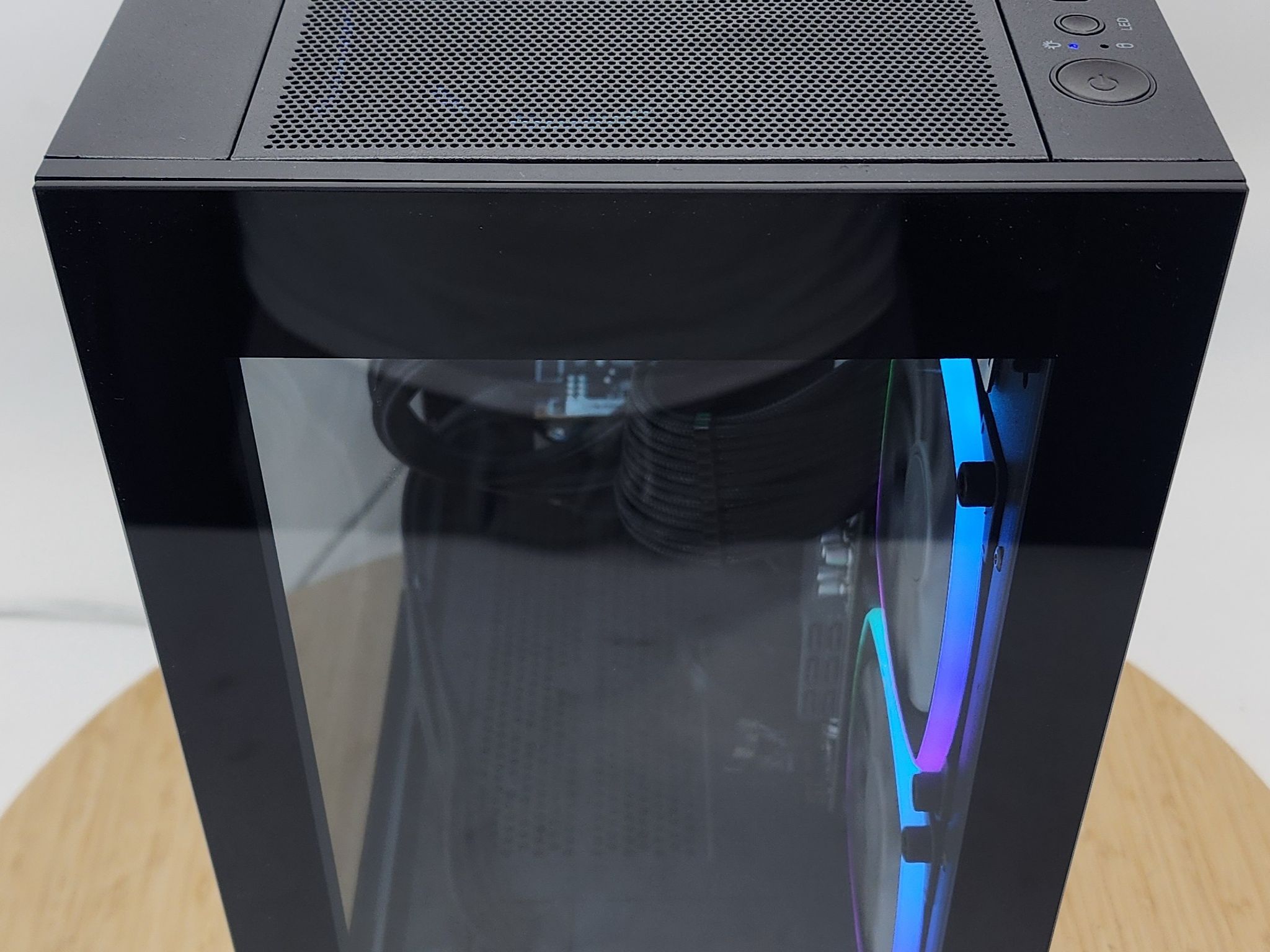 Gaming PC Ryzen 7 5700X 16GB RAM 1TB SSD RTX 5060  8GB Windows 11 Computer