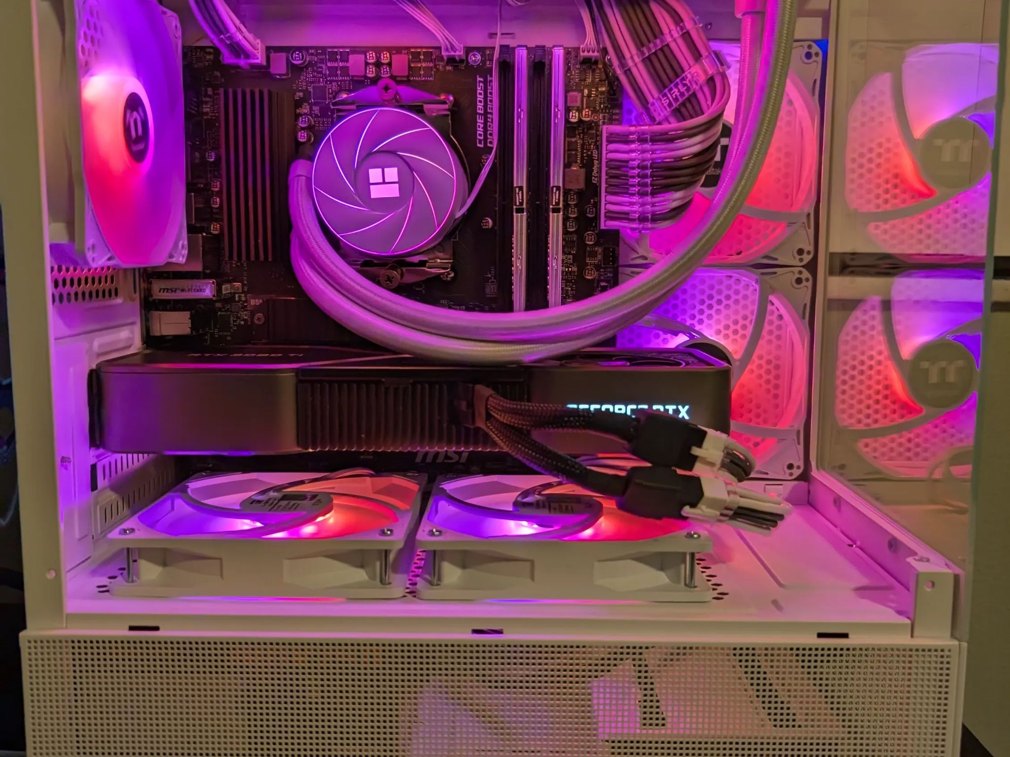 Compact High Perf Gamer - RTX 3080ti | R 7 5700x3d | 32 GB DDR4 3600 | 1 TB NVME