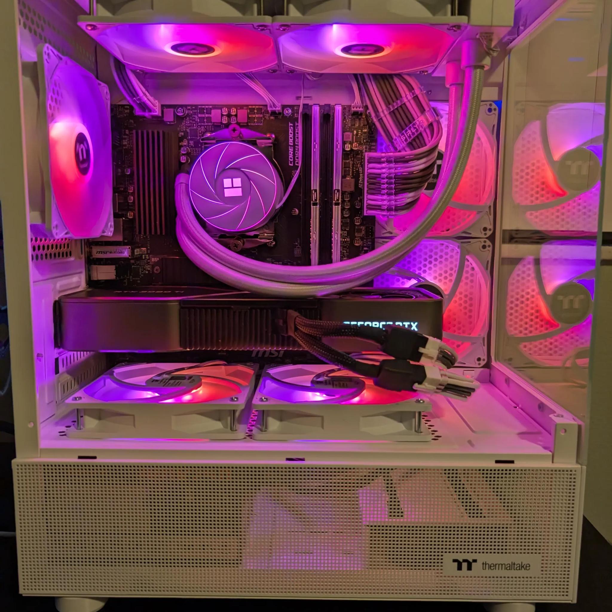 Compact High Perf Gamer - RTX 3080ti | R 7 5700x3d | 32 GB DDR4 3600 | 1 TB NVME