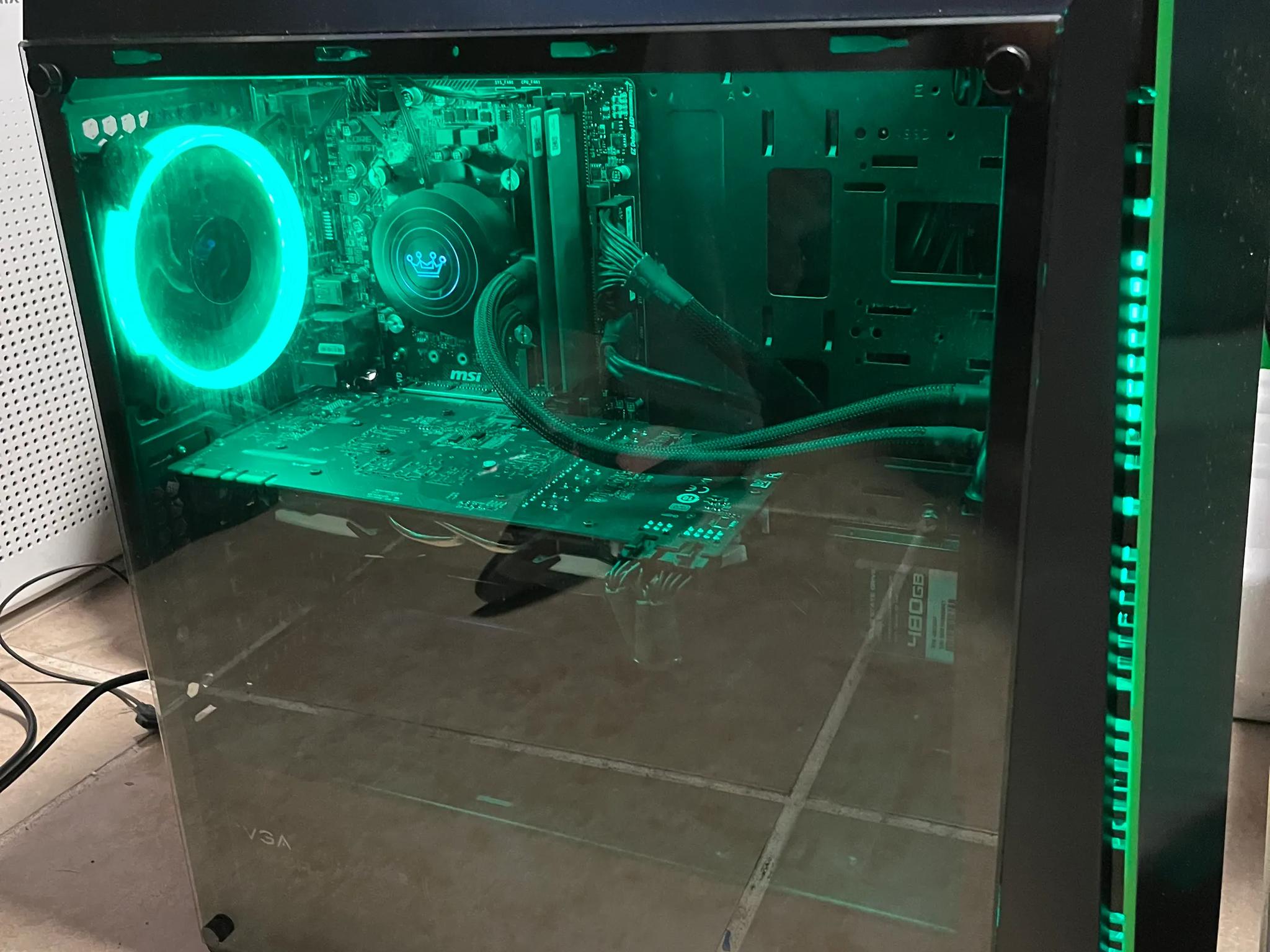 Gaming PC MSI GTX 1080 Intel i7 8700k Black and Green Full Tower 