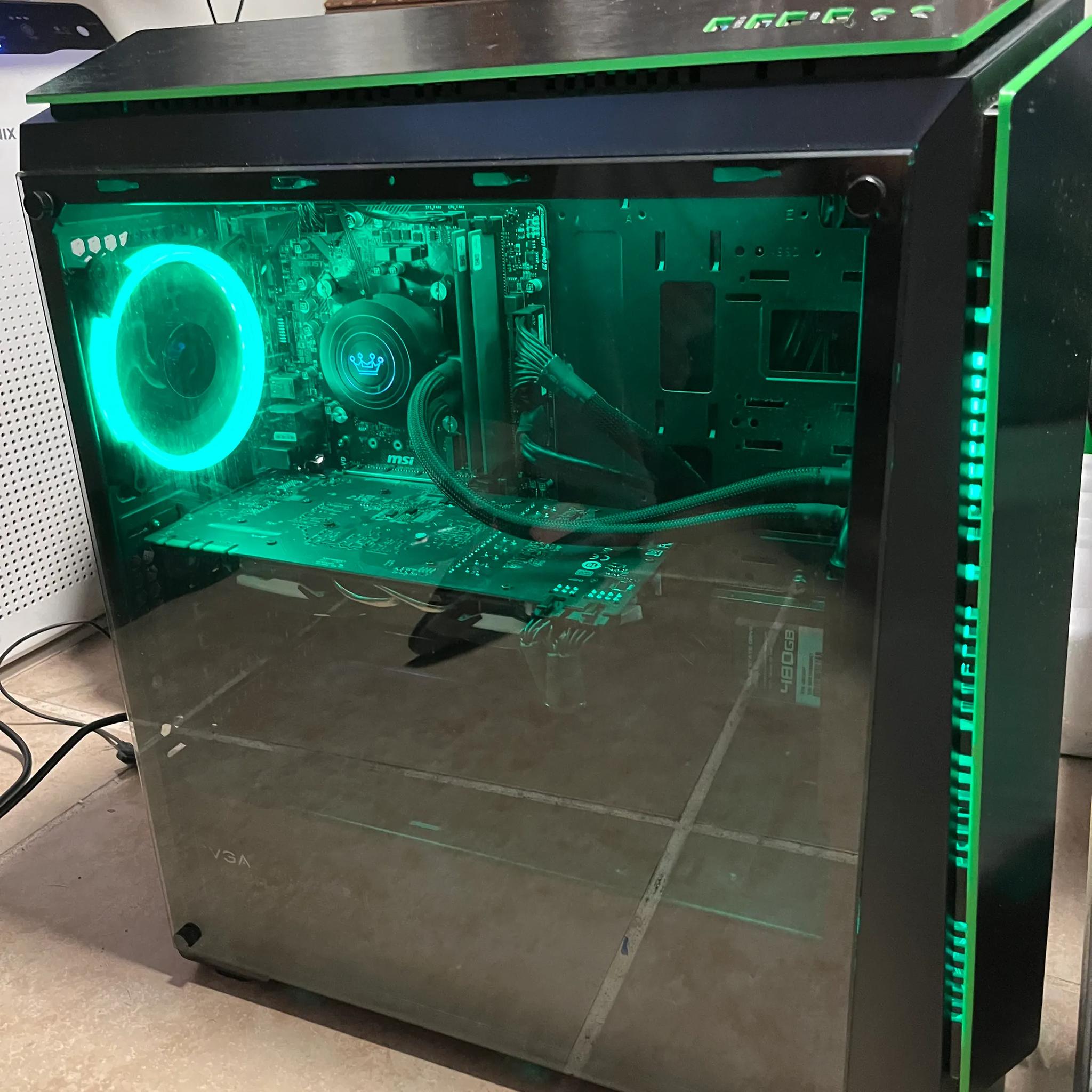 Gaming PC MSI GTX 1080 Intel i7 8700k Black and Green Full Tower 