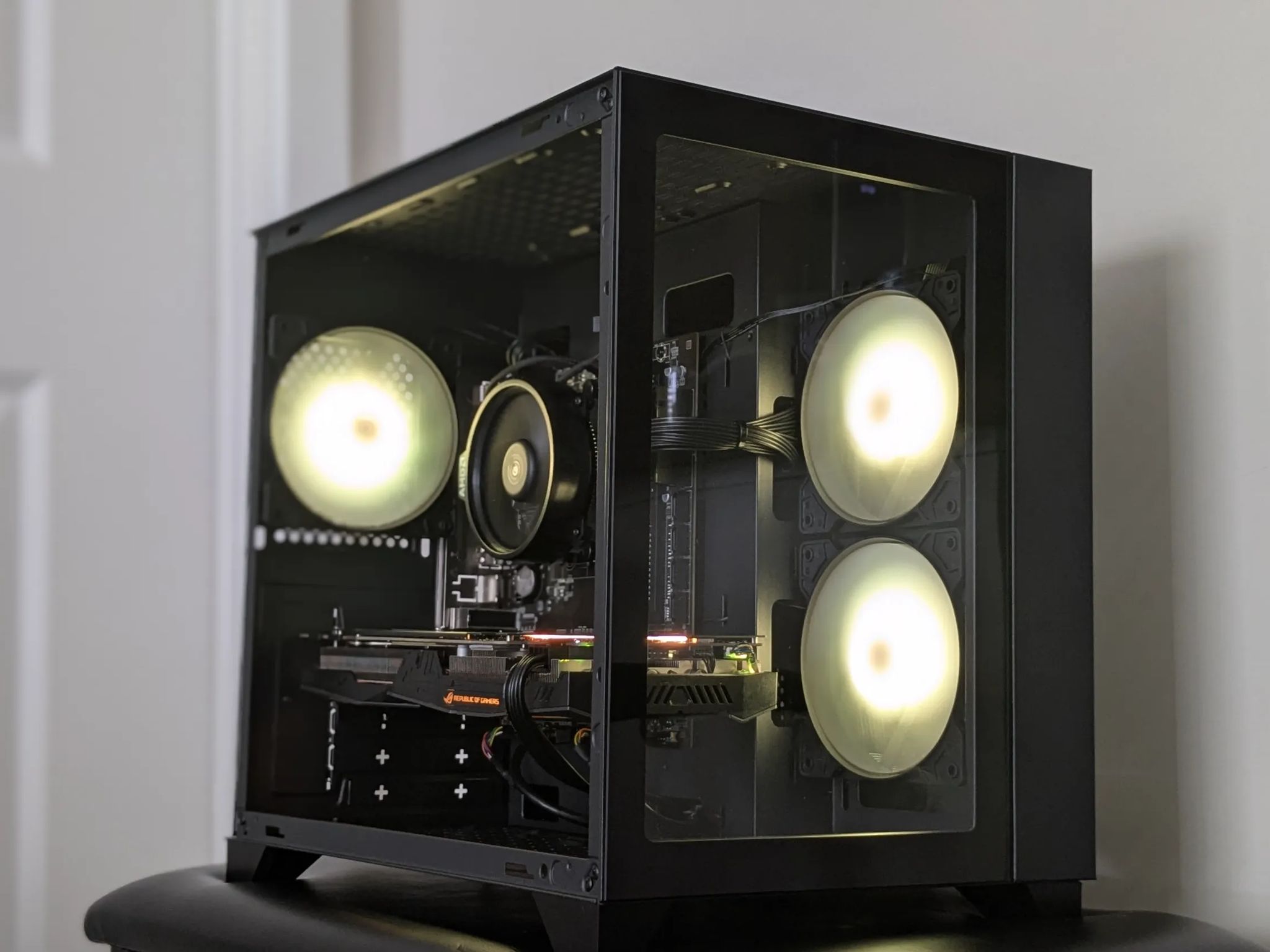 !SALE! Mjölnir | Nvidia GTX 1070 8GB | Ryzen 5 2600 | 1000GB SSD | 16GB RAM | WIFI | ARGB Gaming PC